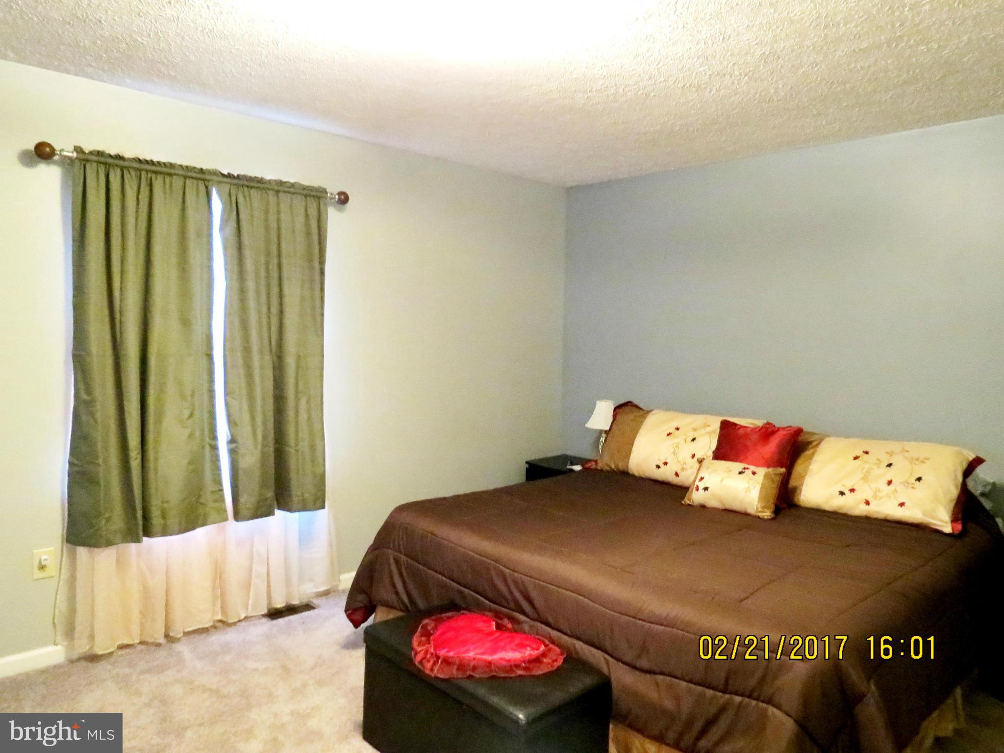 WHISPERING FALLS - Residential