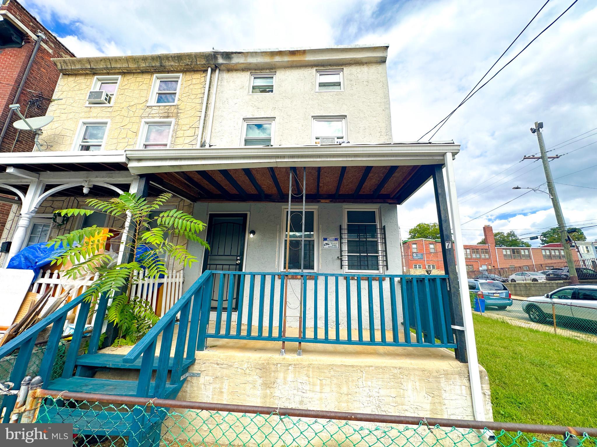 FRANKFORD - Residential Lease
