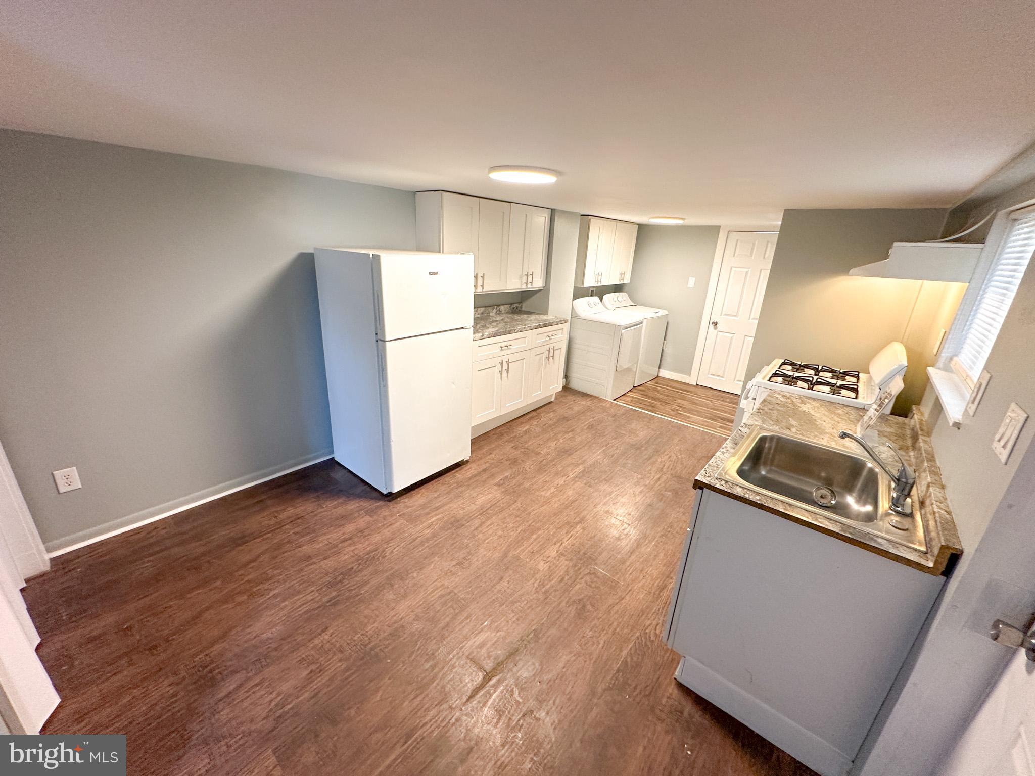 FRANKFORD - Residential Lease