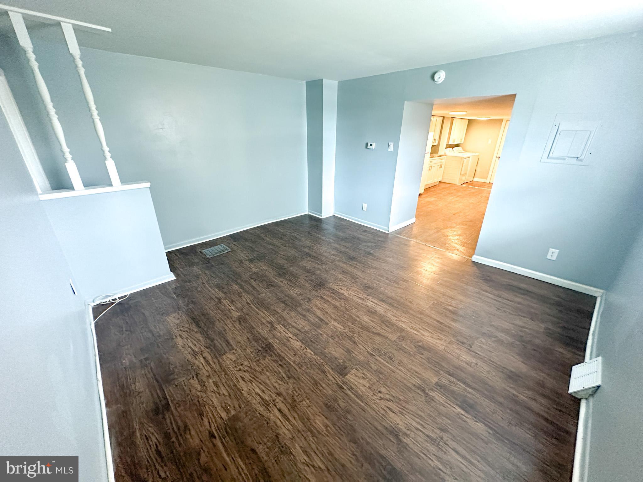 FRANKFORD - Residential Lease