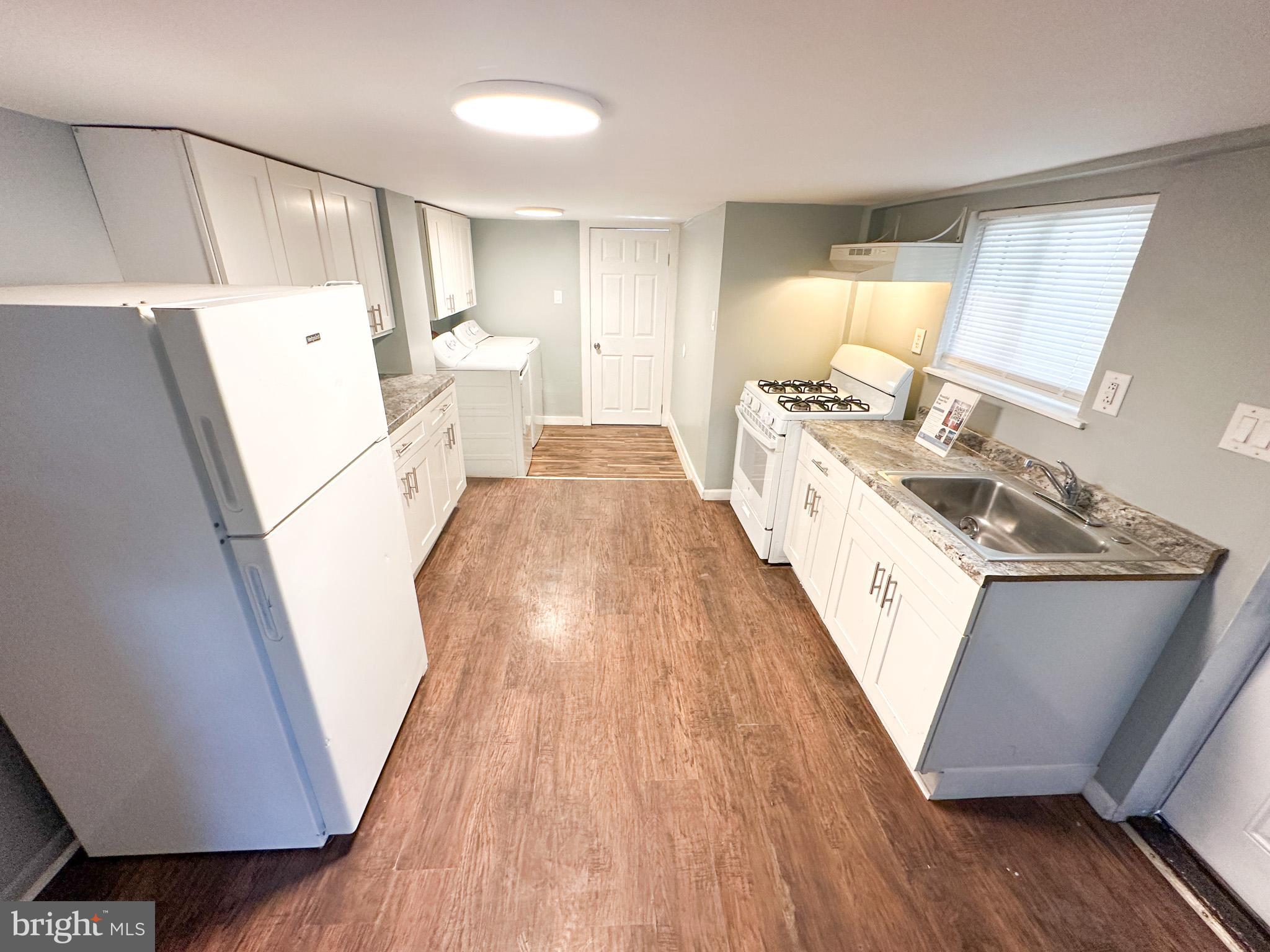 FRANKFORD - Residential Lease