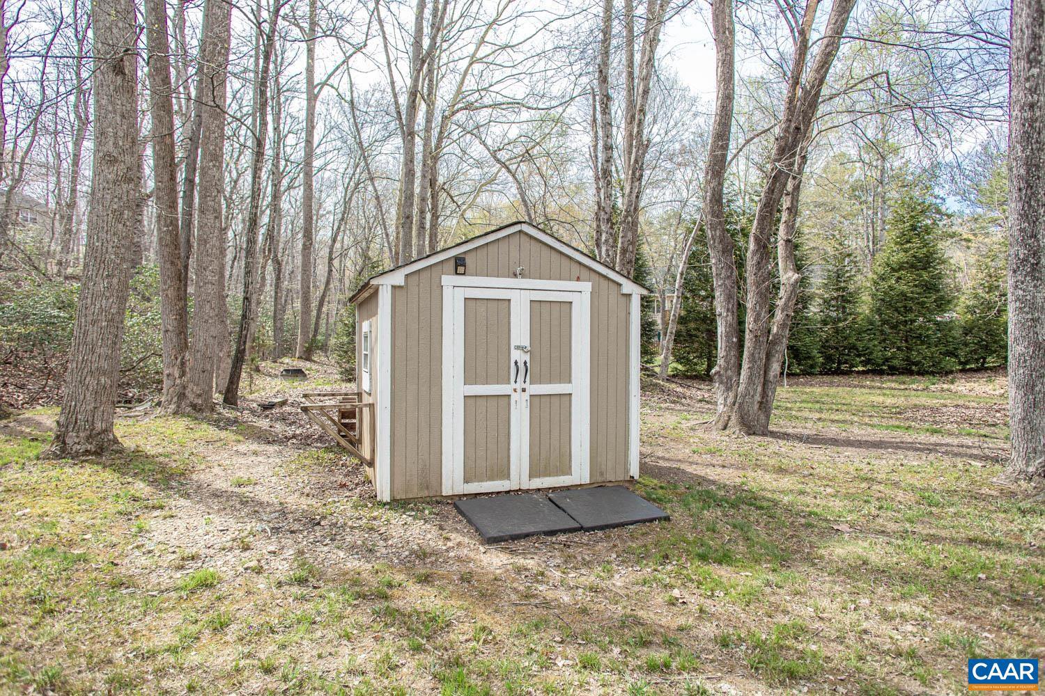 LAKE MONTICELLO - Residential