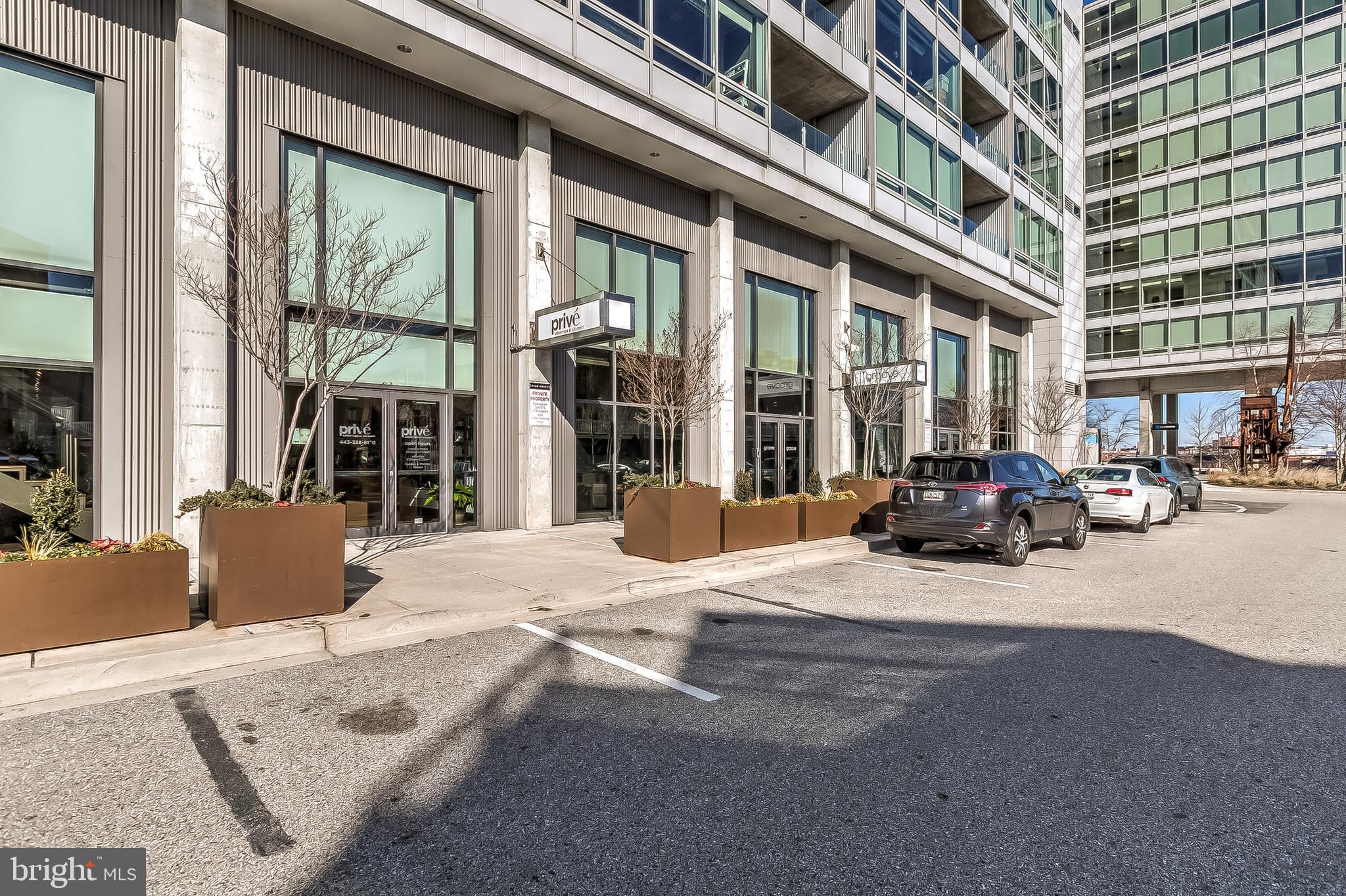 LOCUST POINT - Residential