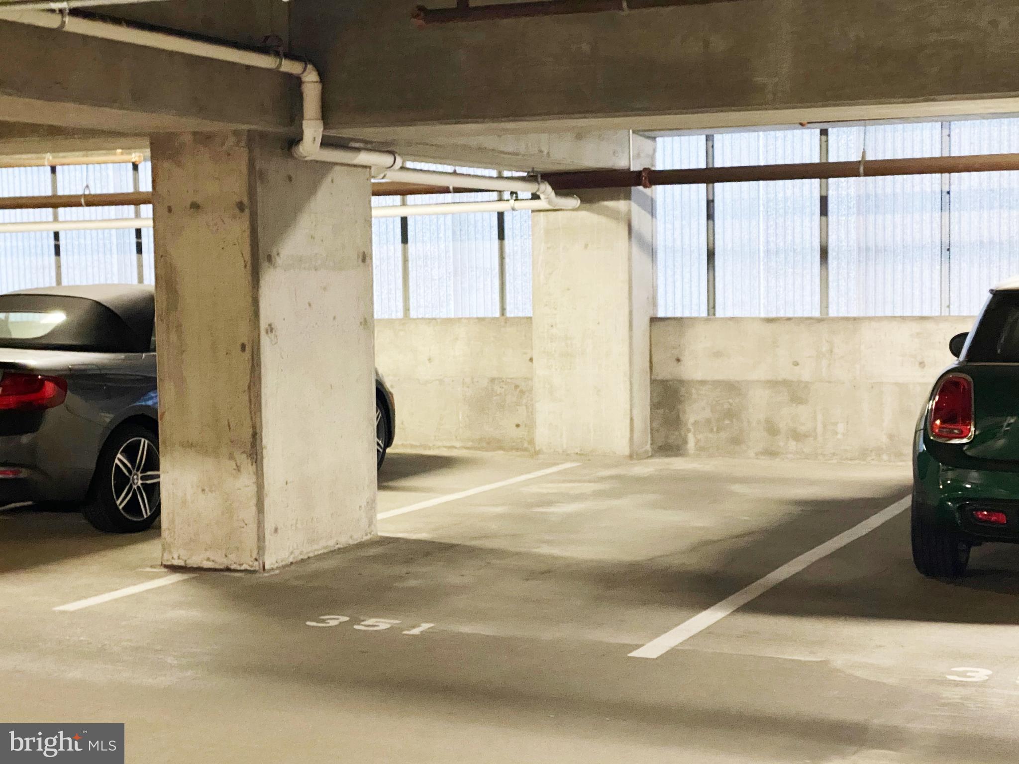 LOCUST POINT - Residential