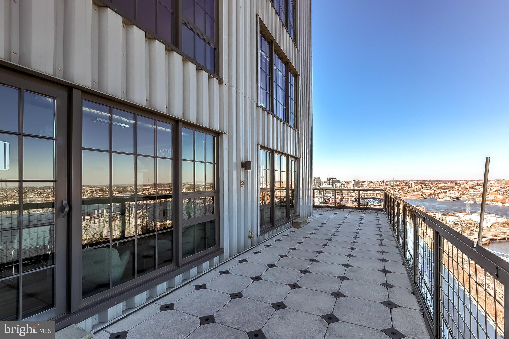 LOCUST POINT - Residential