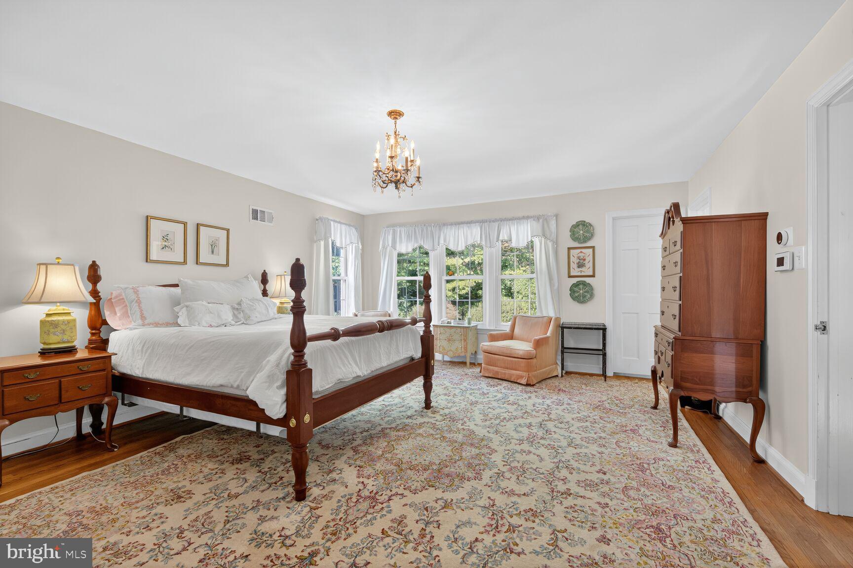 BANNOCKBURN ESTATES - Residential