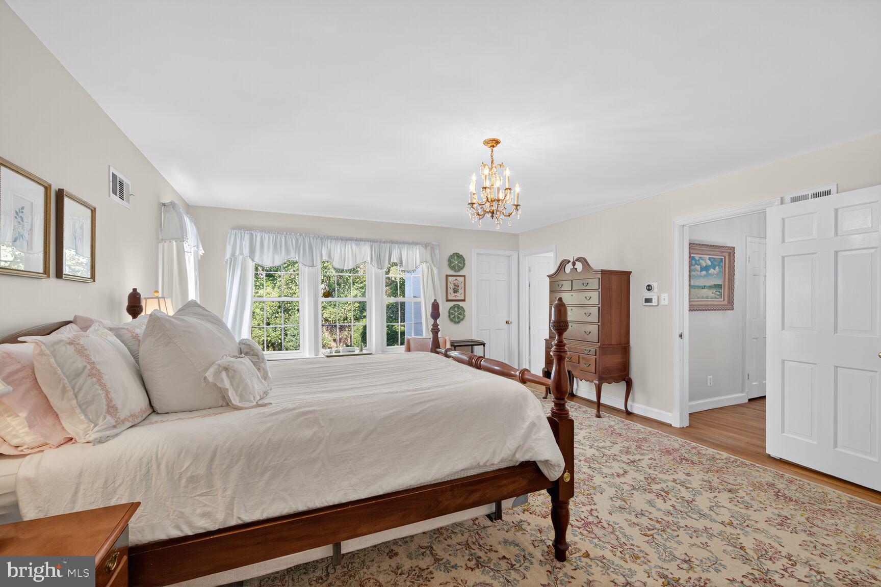 BANNOCKBURN ESTATES - Residential