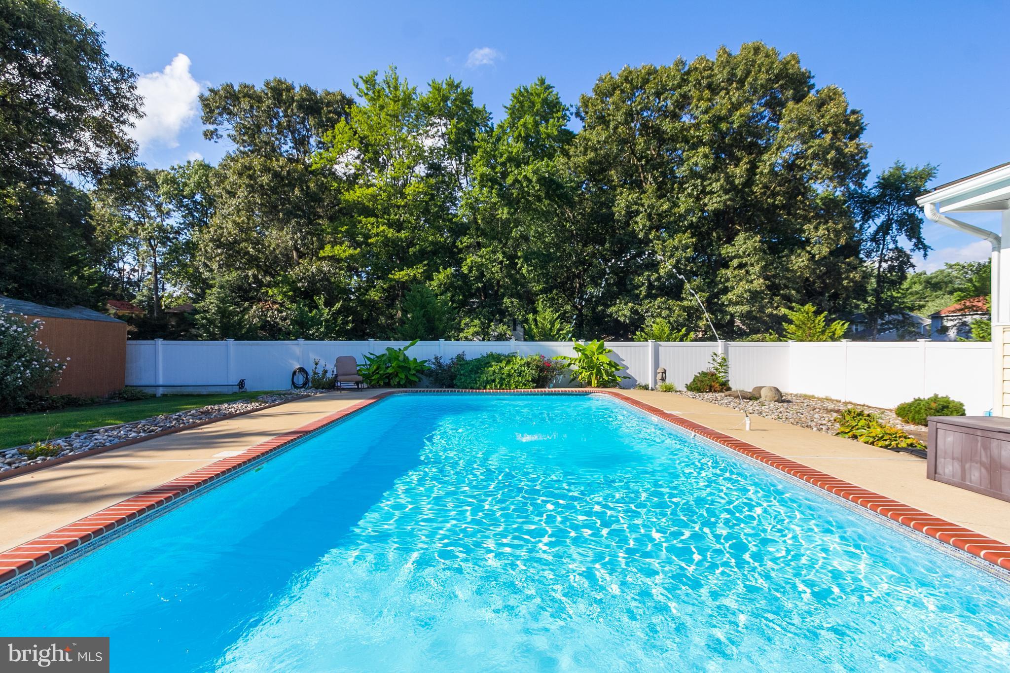 CHELSEA BEACH - Residential