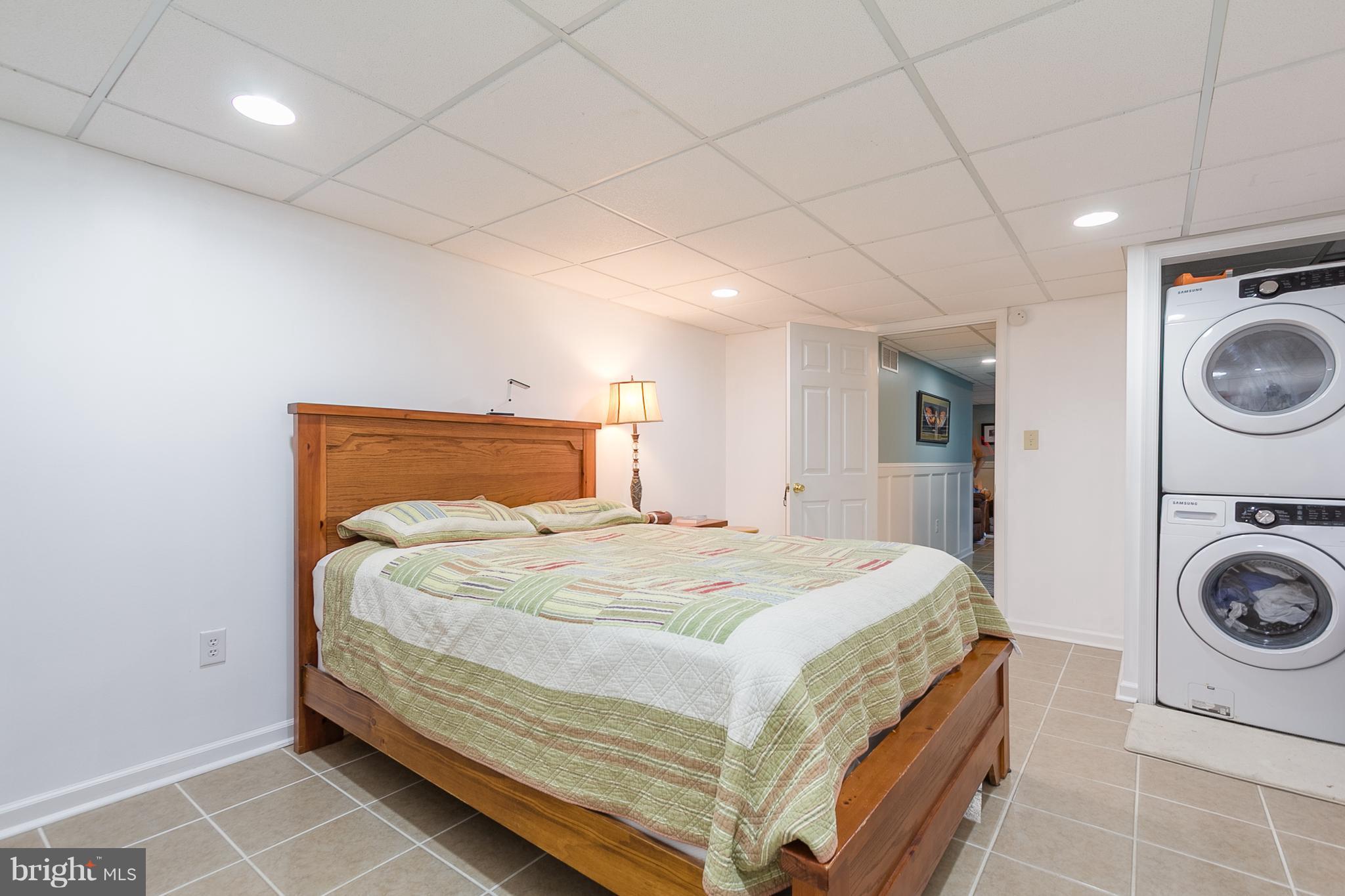 CHELSEA BEACH - Residential