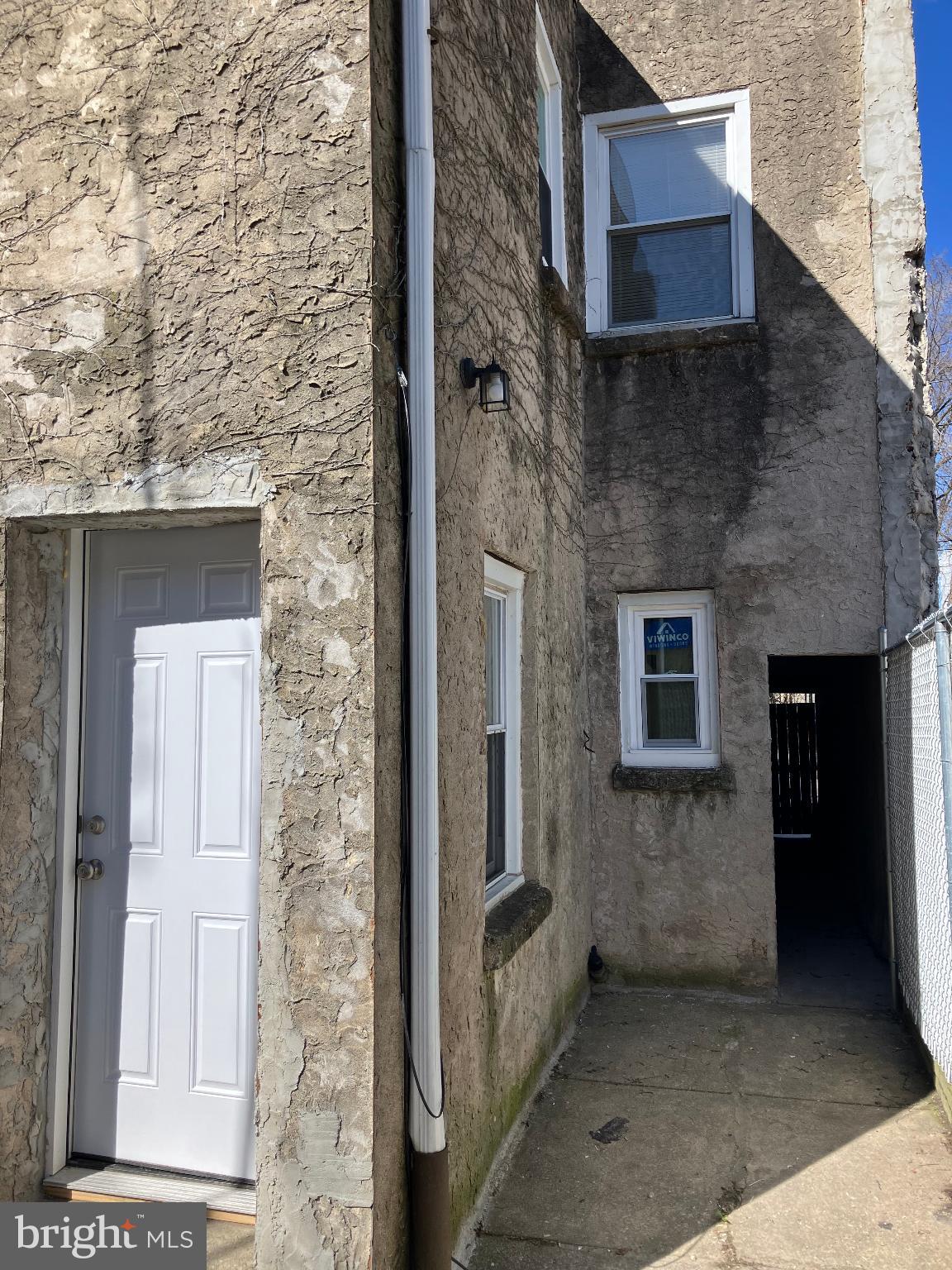 SHARSWOOD - Residential