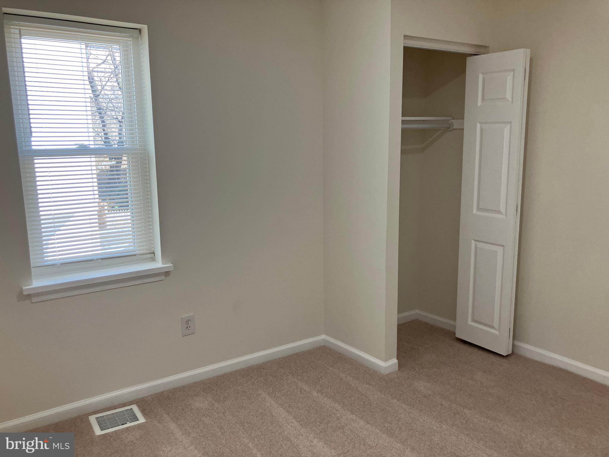 SHARSWOOD - Residential