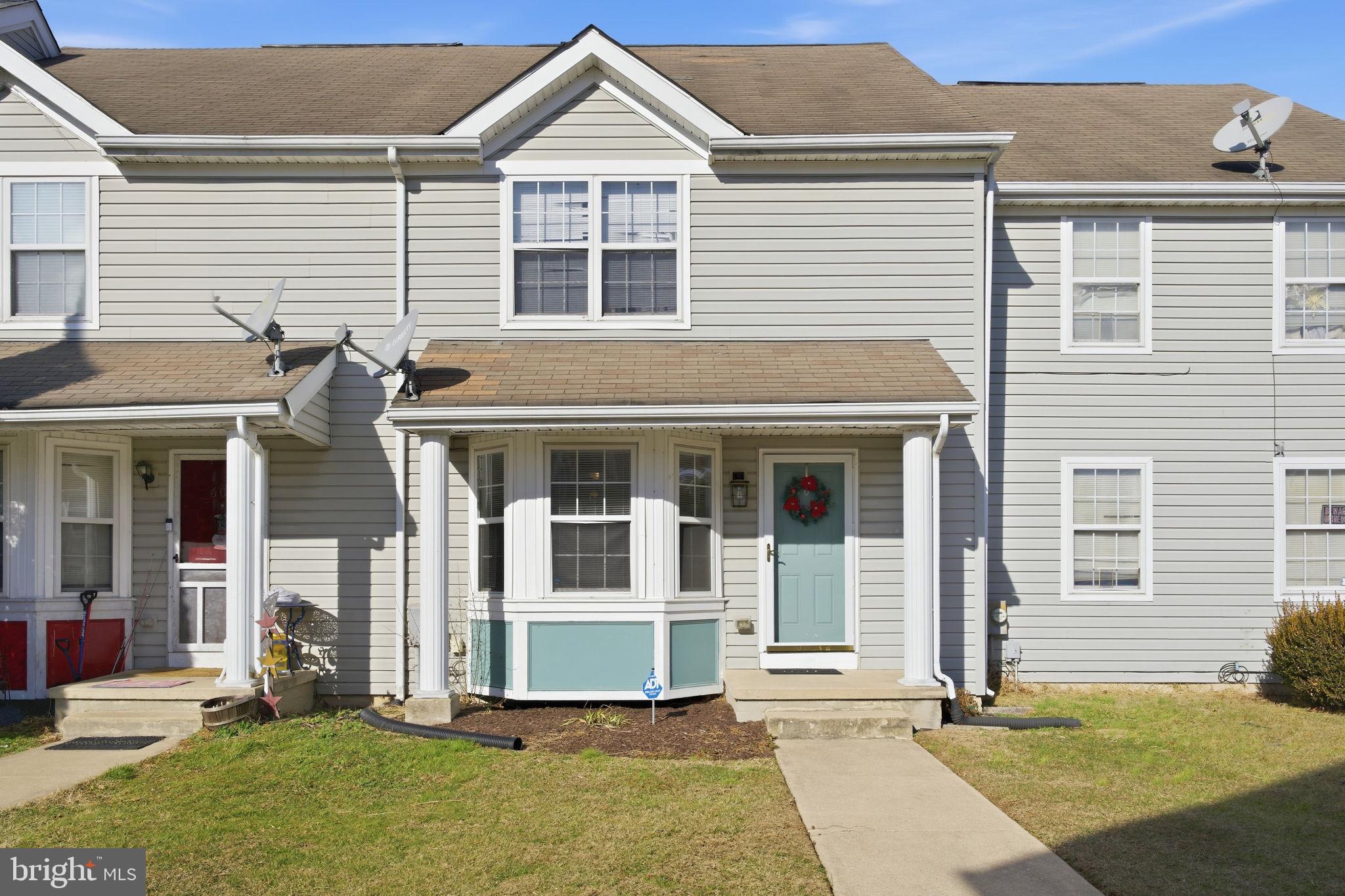 HOLLY HALL - Residential