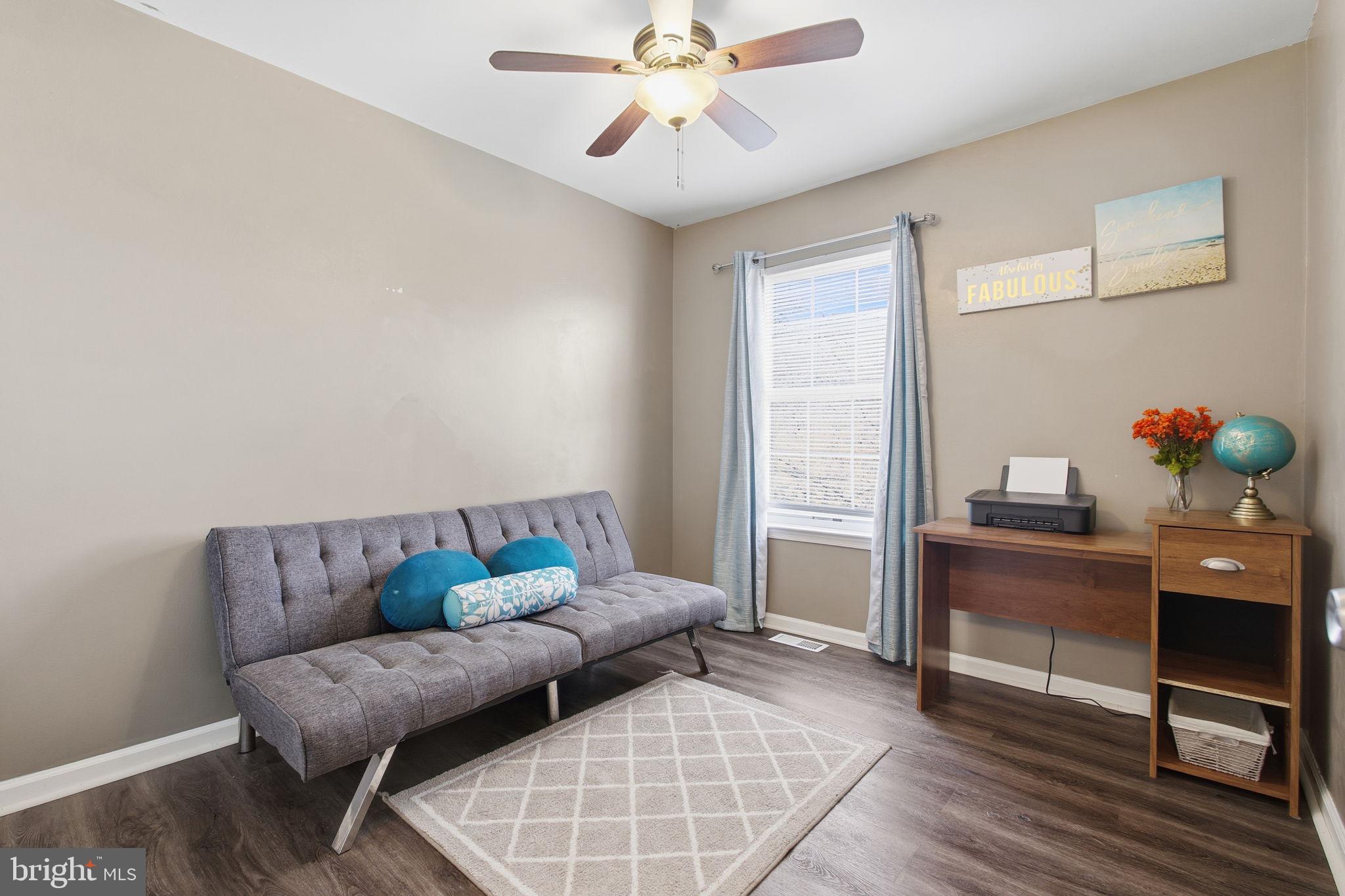 HOLLY HALL - Residential