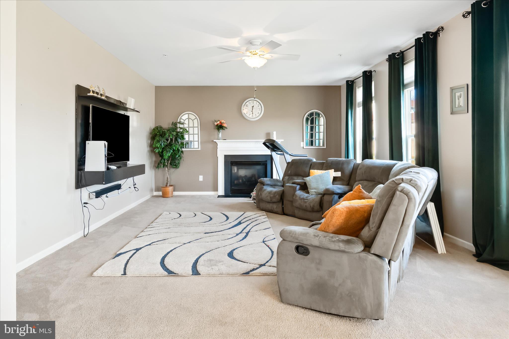 HALLIE HILL FARM - Residential