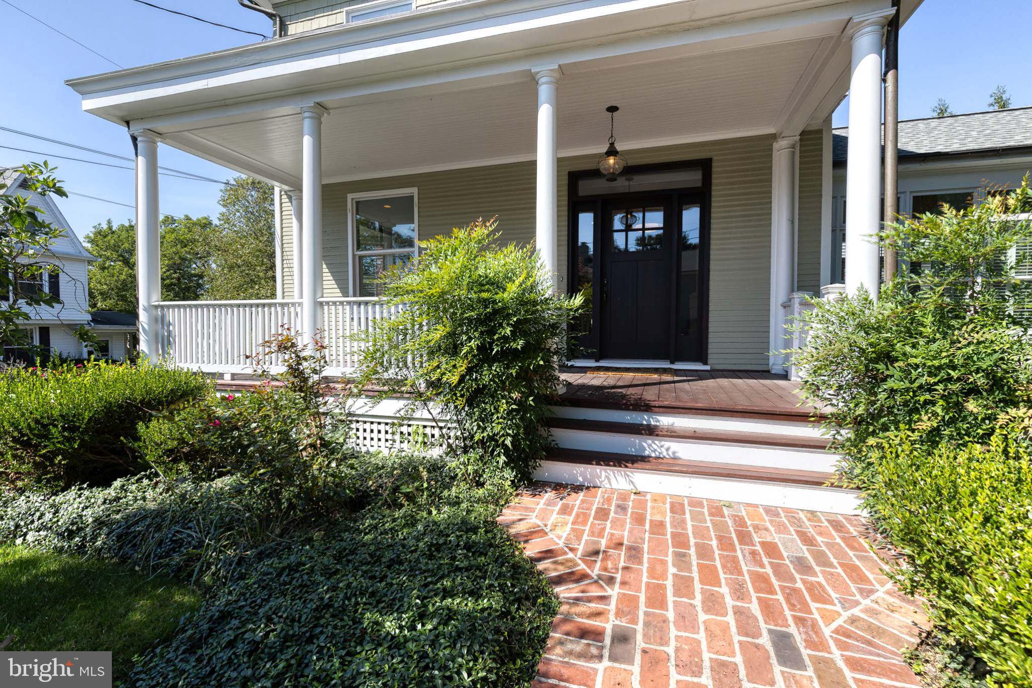 1414 CARROLLTON AVENUE