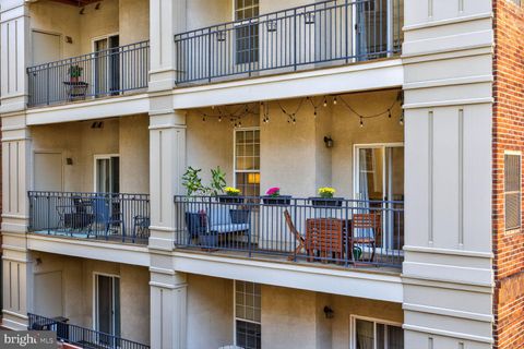 2330 14TH STREET N 205 ARLINGTON VA 22201