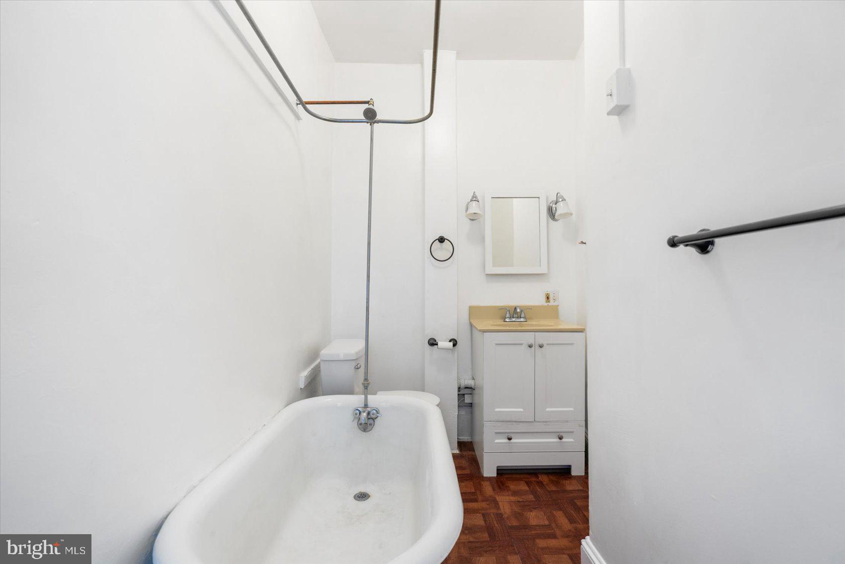 CHARLES VILLAGE - Residential Lease