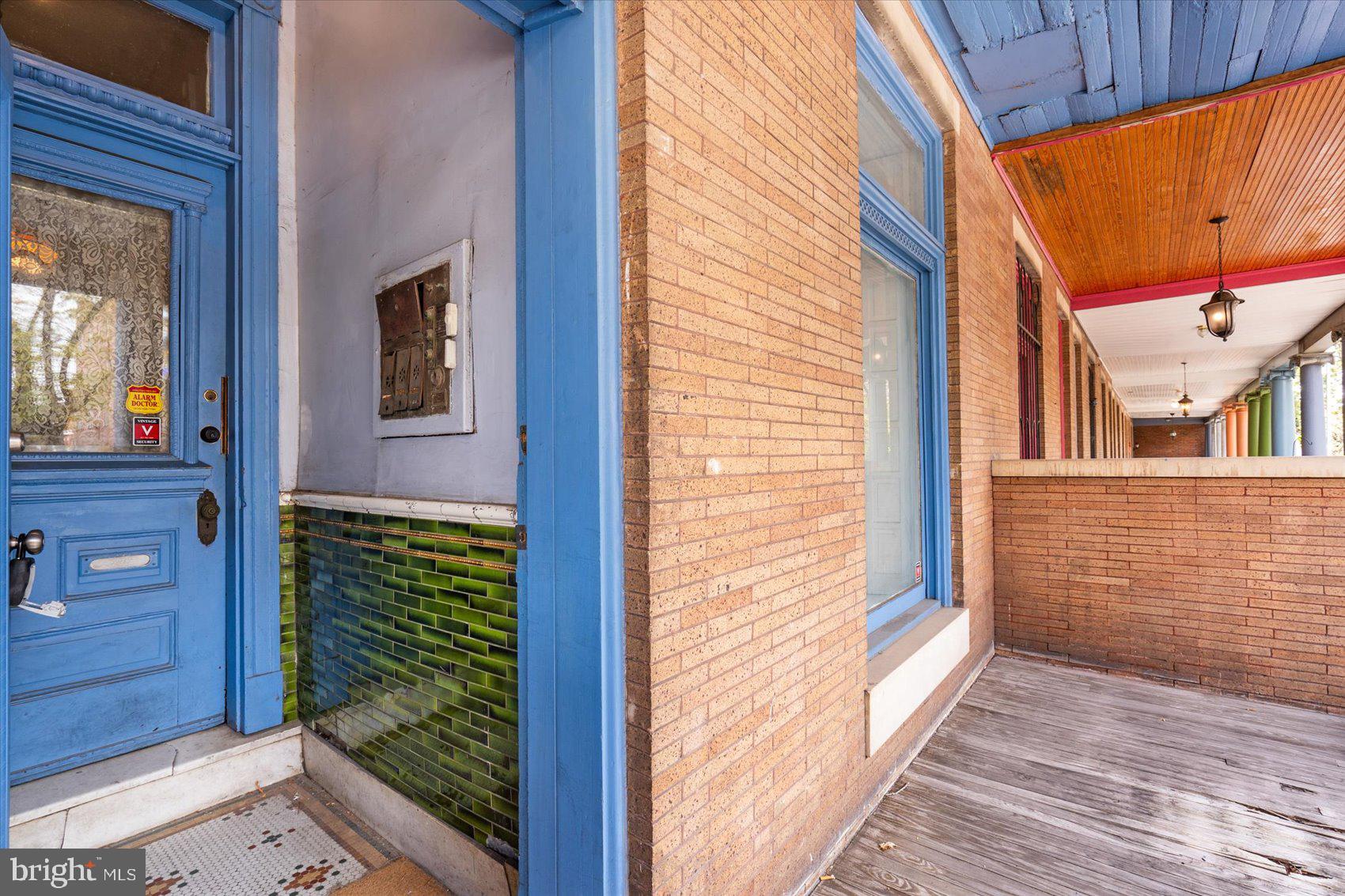 CHARLES VILLAGE - Residential Lease