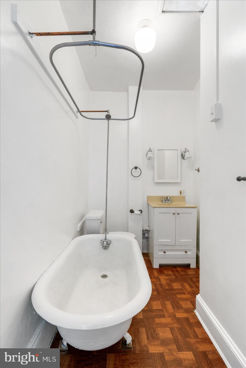 CHARLES VILLAGE - Residential Lease