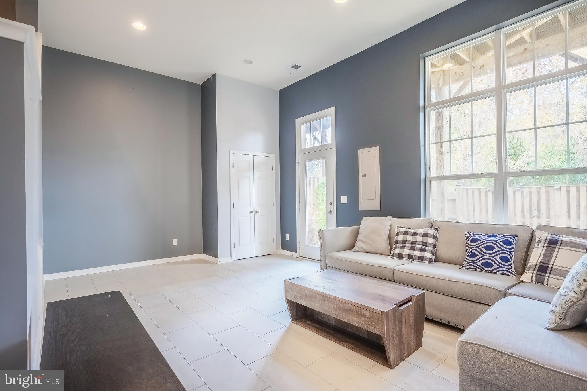 BELMONT RESERVE - Residential