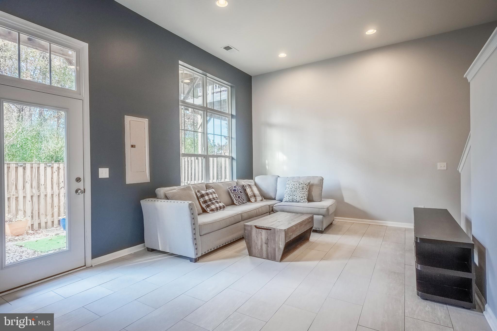 BELMONT RESERVE - Residential