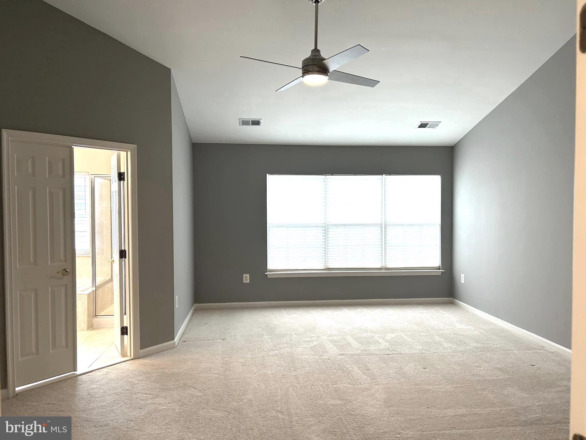 TOWNES OF MANCHESTER WOODS - Residential