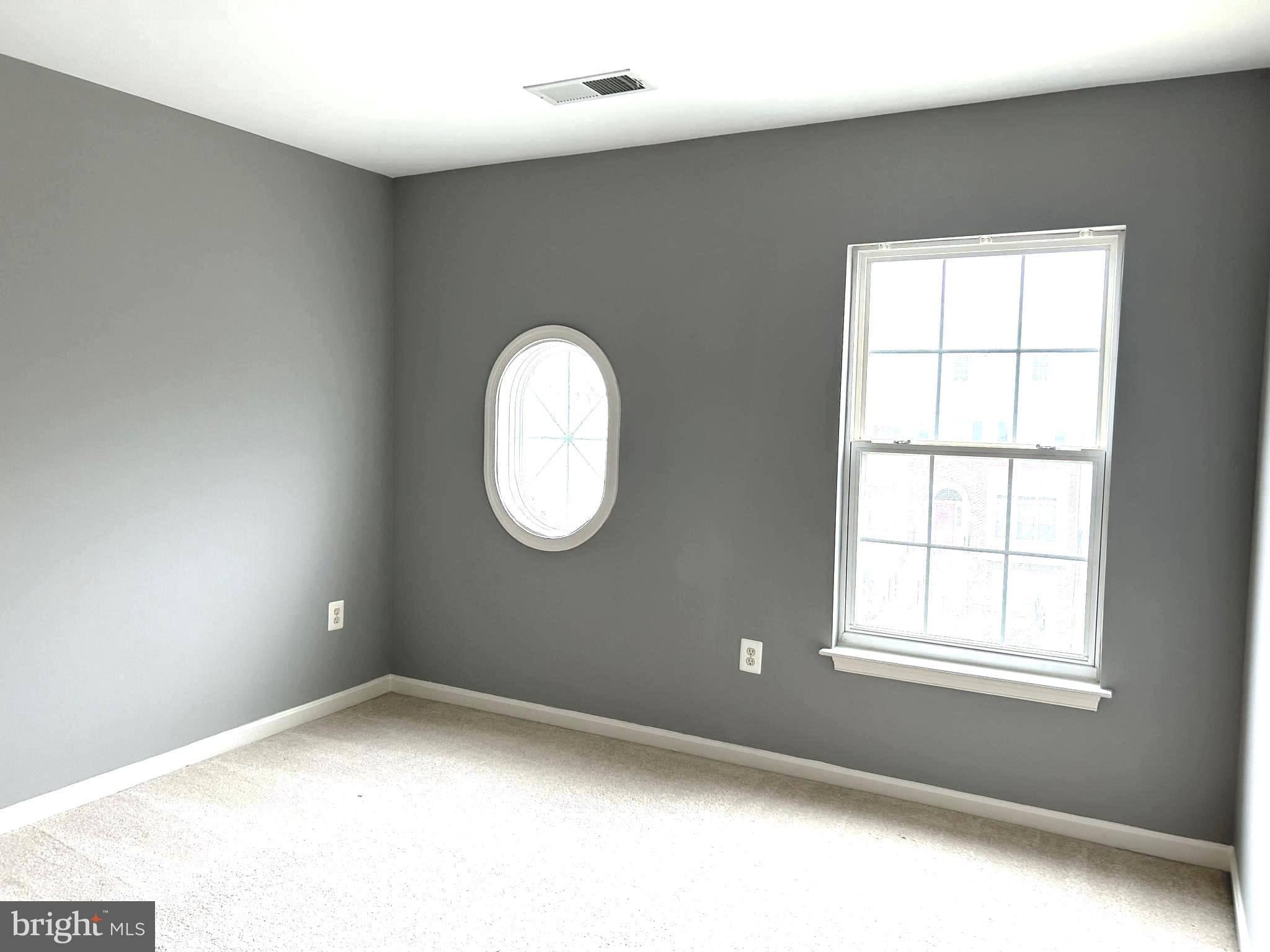 TOWNES OF MANCHESTER WOODS - Residential