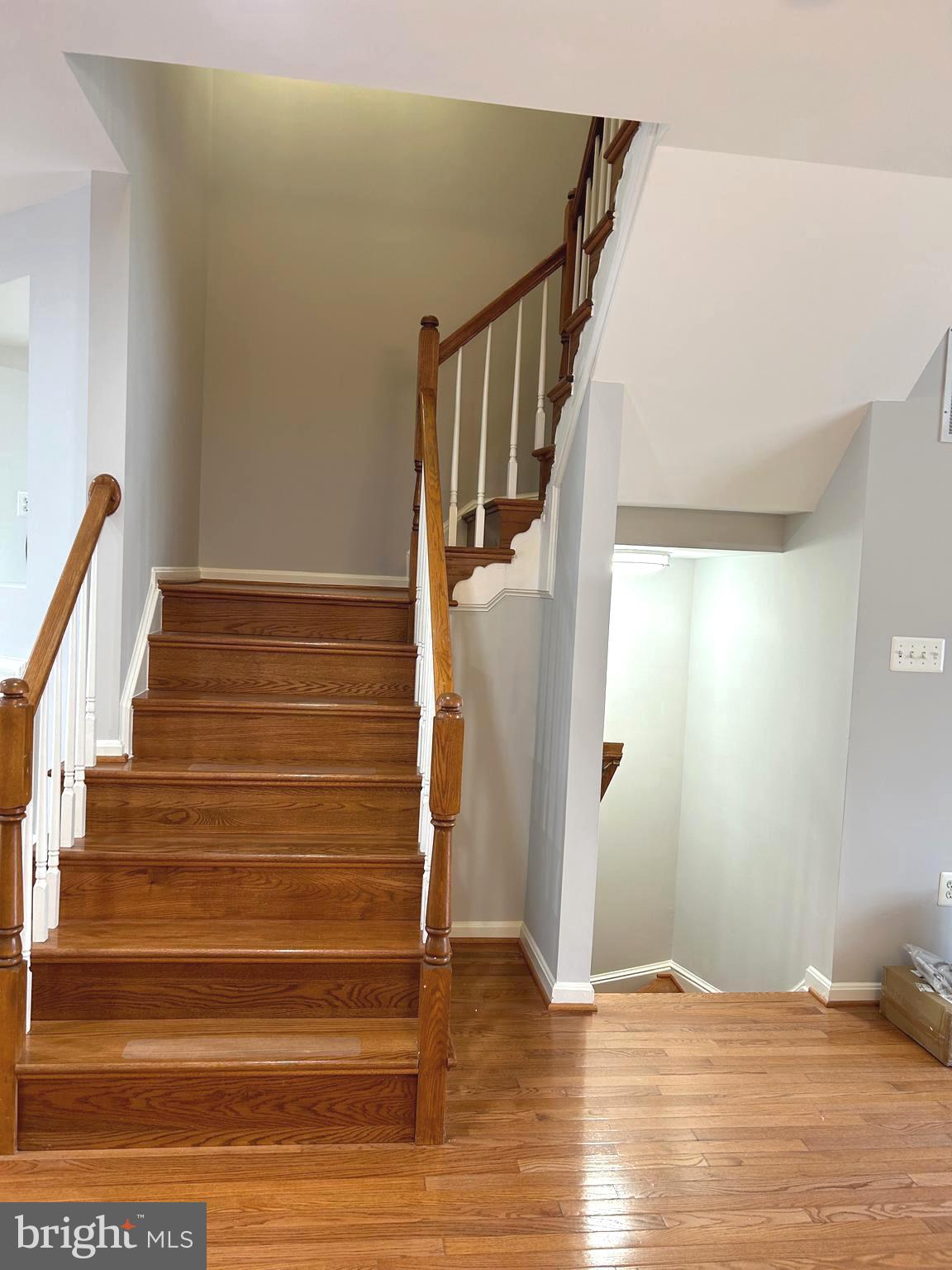 TOWNES OF MANCHESTER WOODS - Residential