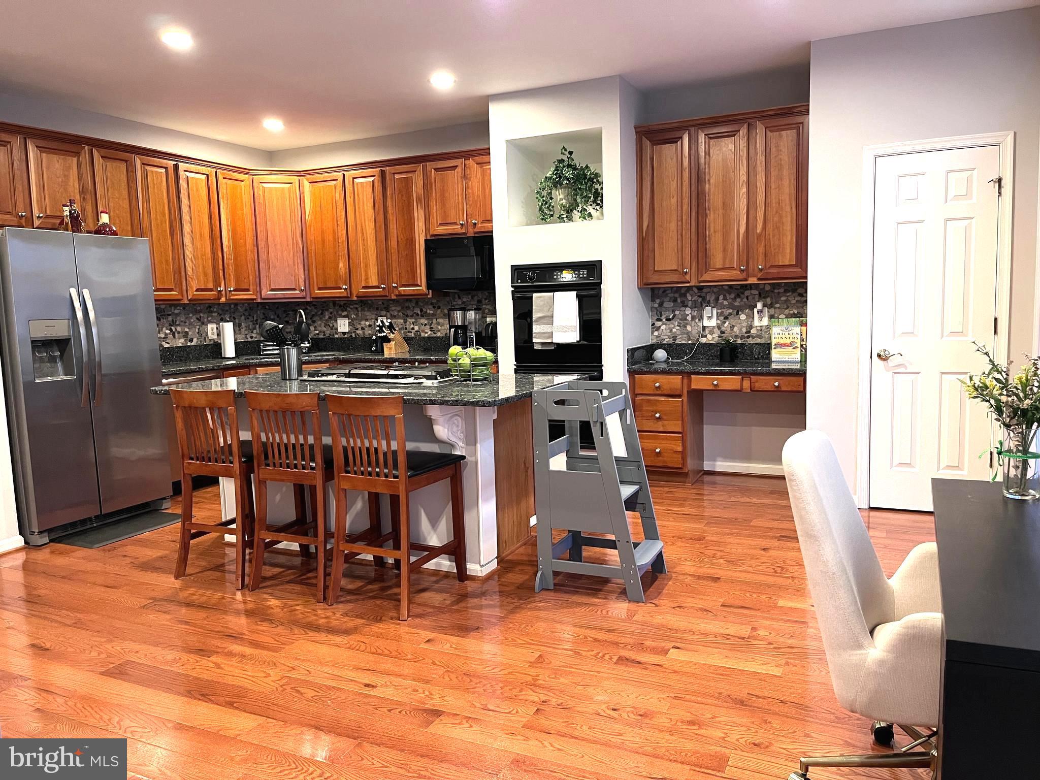 TOWNES OF MANCHESTER WOODS - Residential