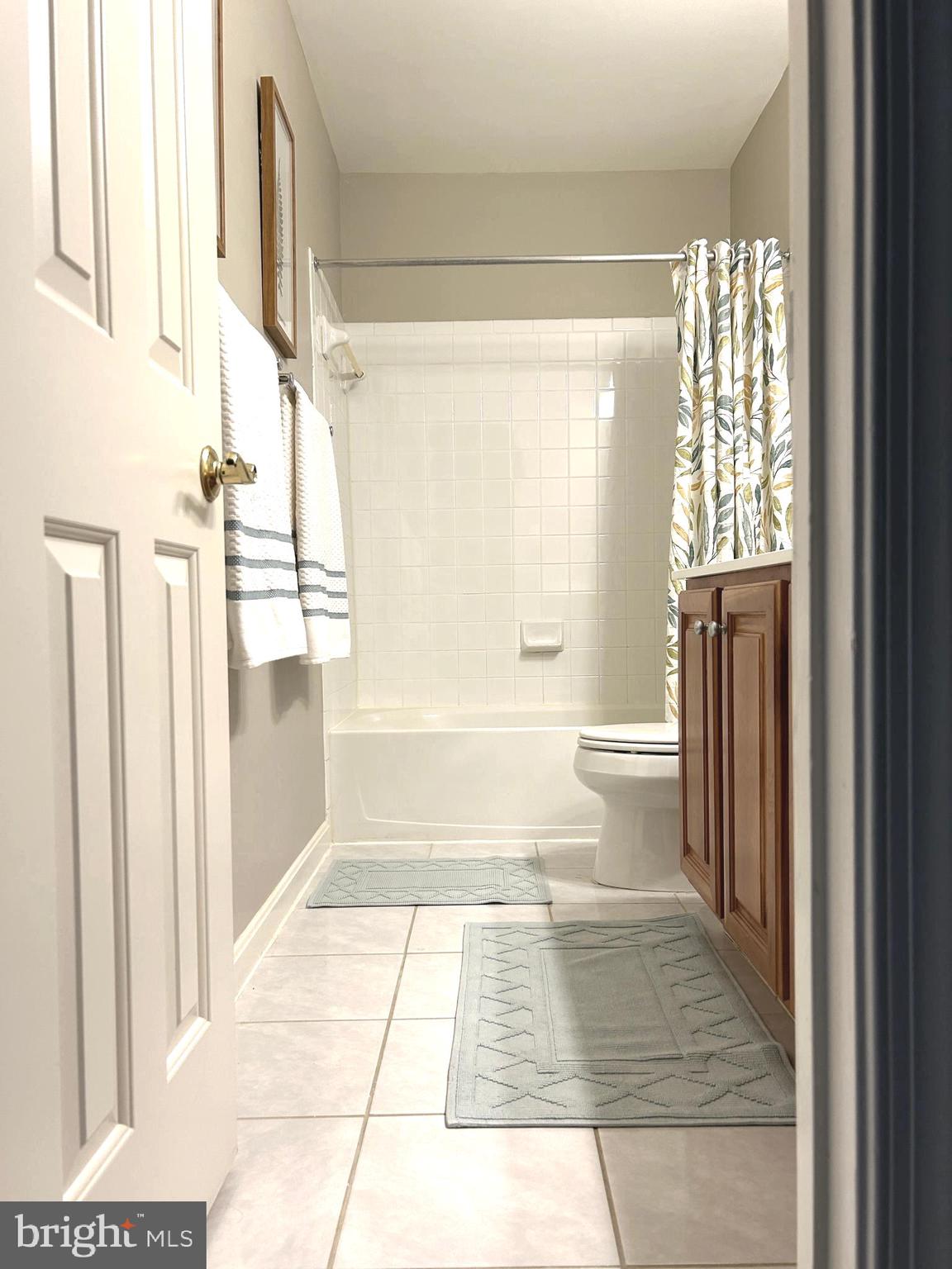 TOWNES OF MANCHESTER WOODS - Residential