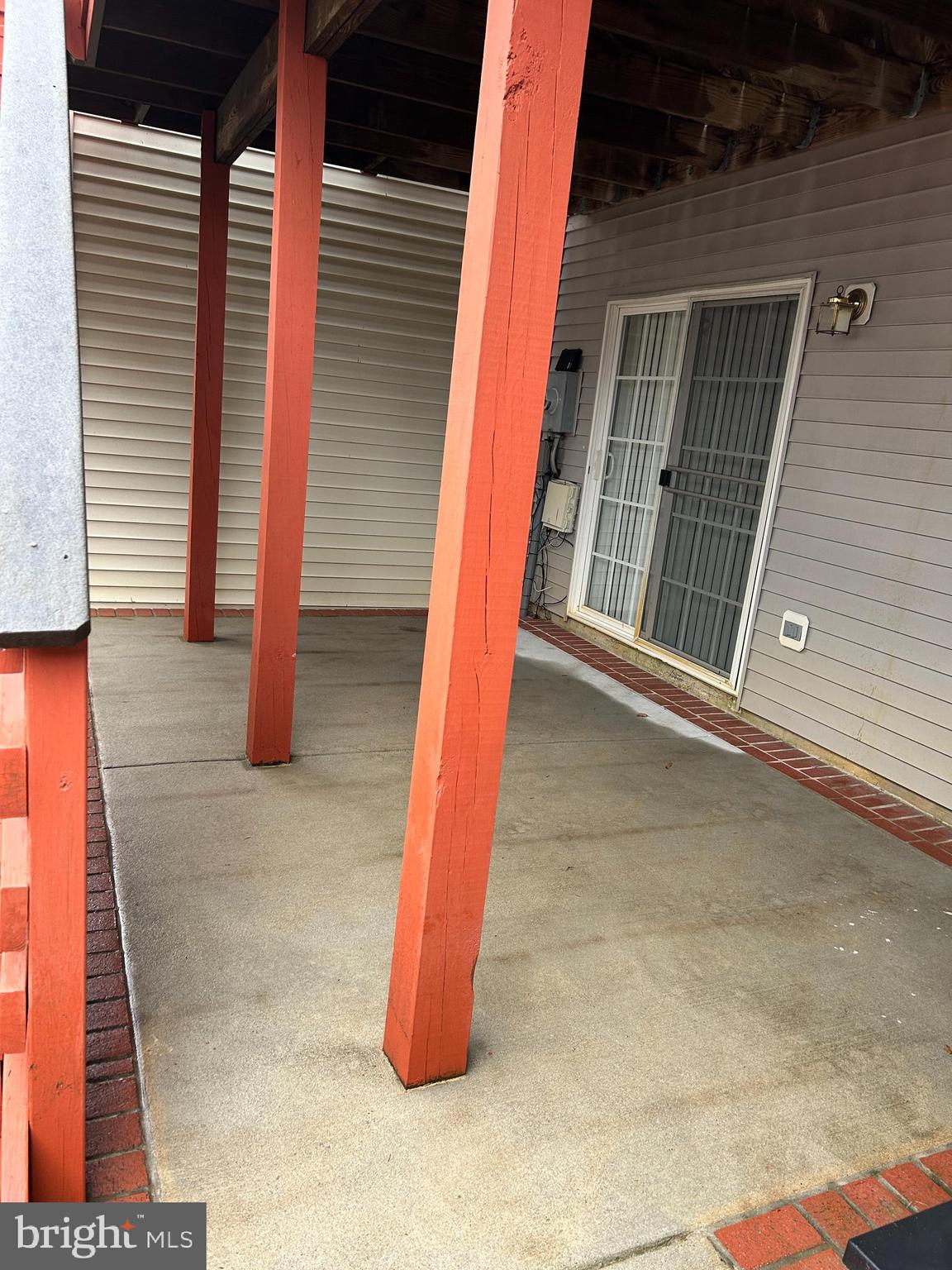 TOWNES OF MANCHESTER WOODS - Residential