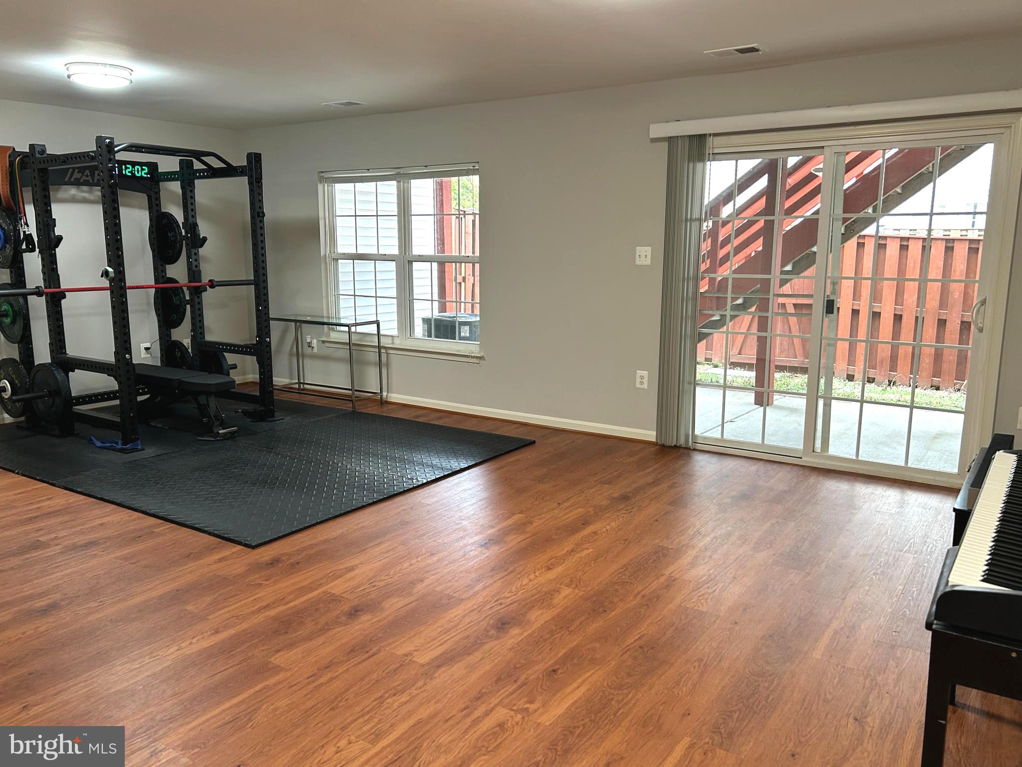 TOWNES OF MANCHESTER WOODS - Residential