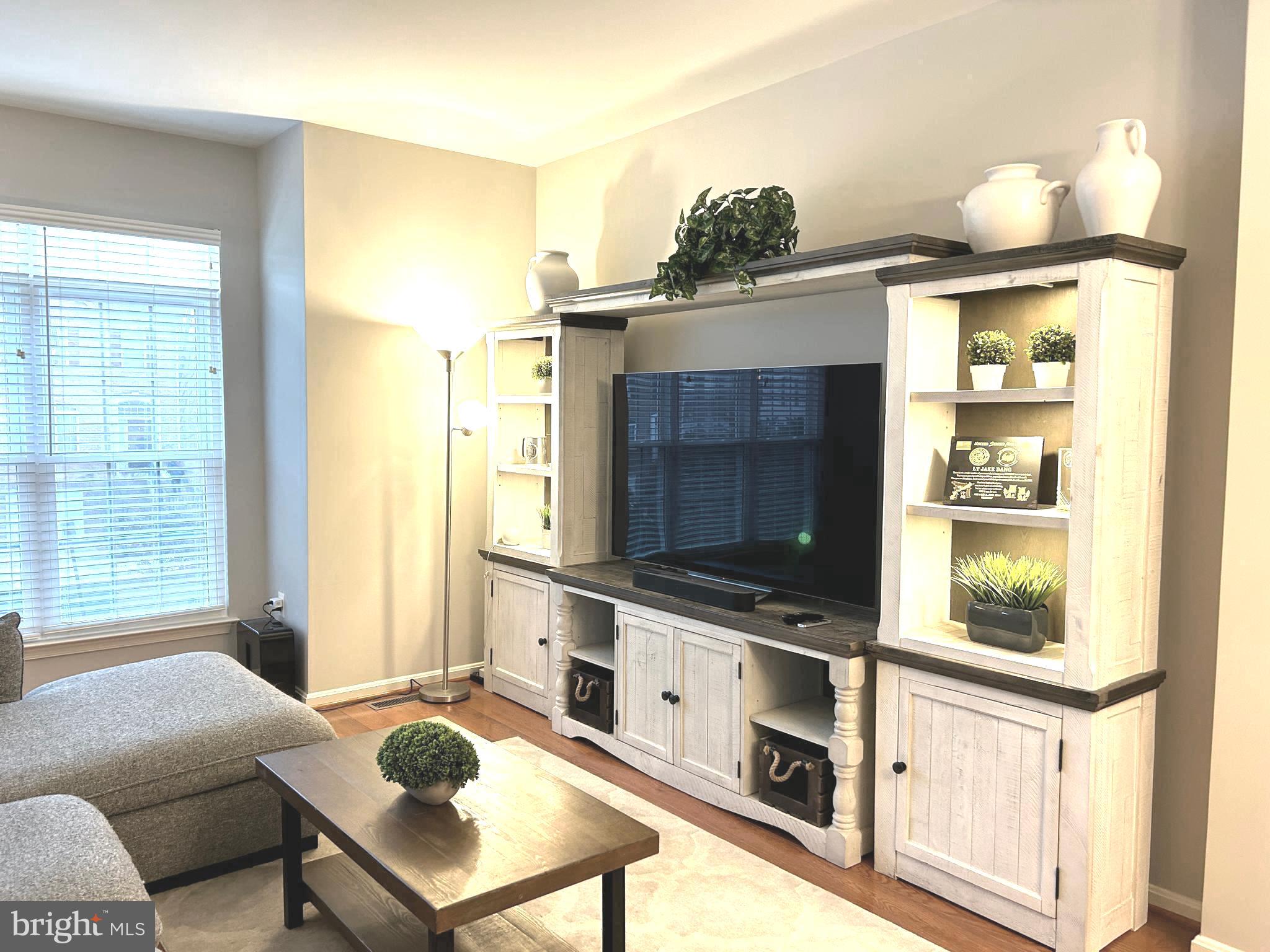 7358 BLOOMINGTON COURT