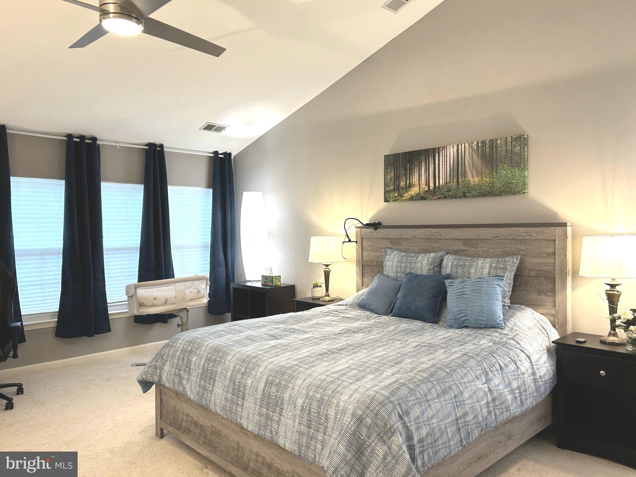 TOWNES OF MANCHESTER WOODS - Residential