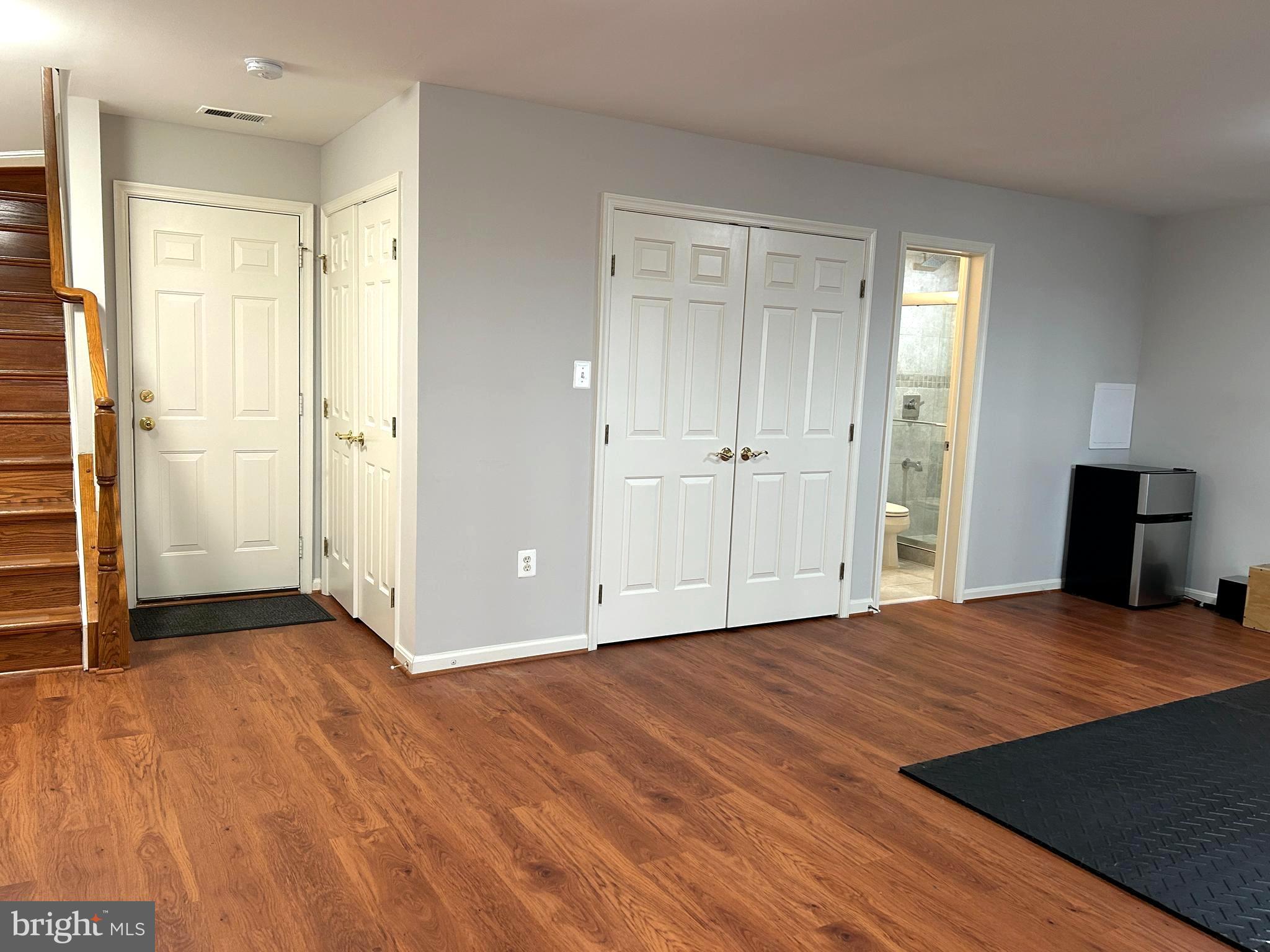 TOWNES OF MANCHESTER WOODS - Residential