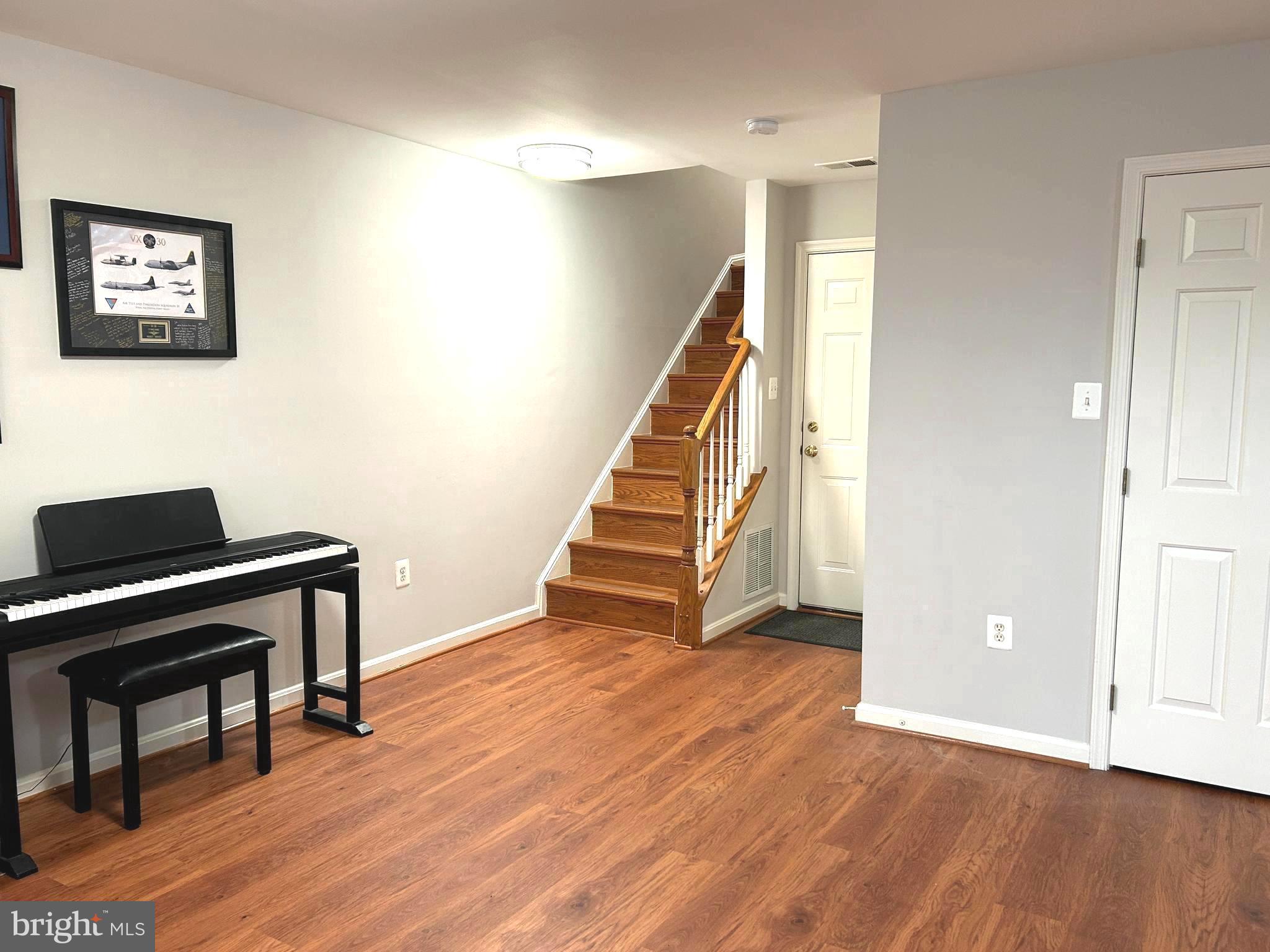 TOWNES OF MANCHESTER WOODS - Residential