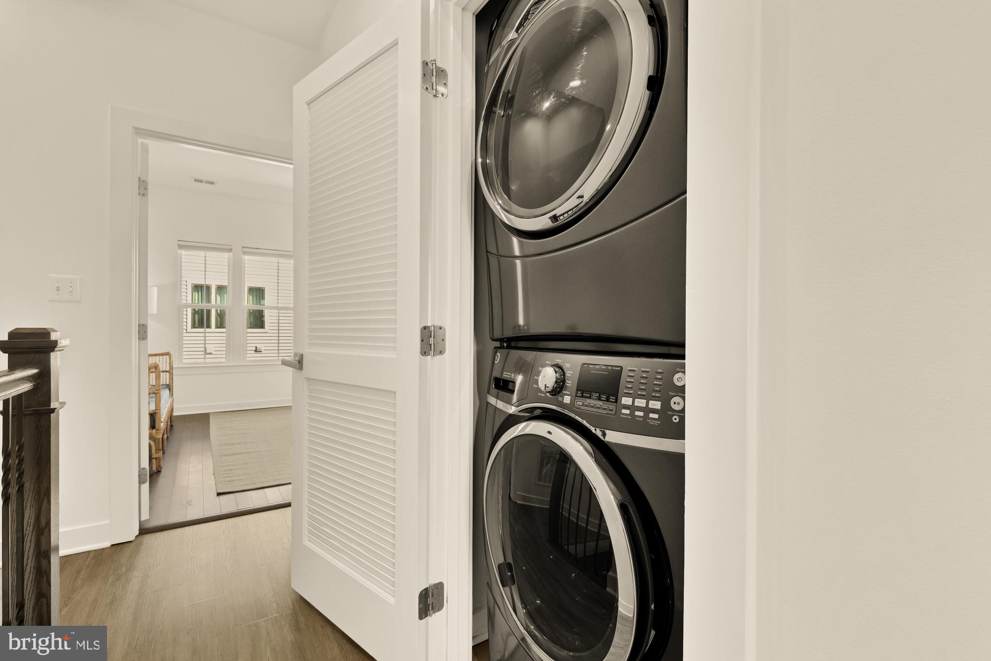 HYATTSVILLE - Residential