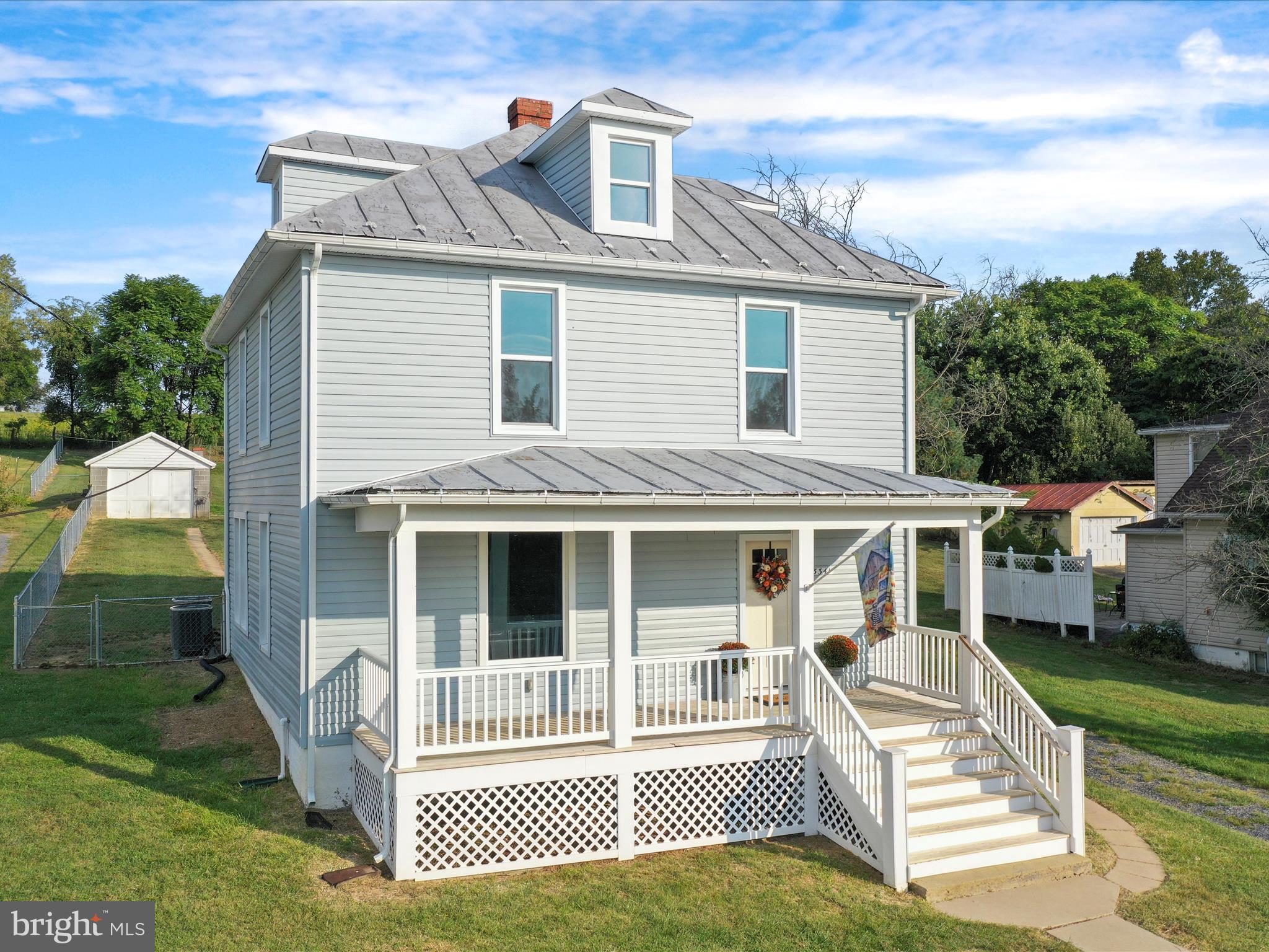 3341 HILLCREST DRIVE