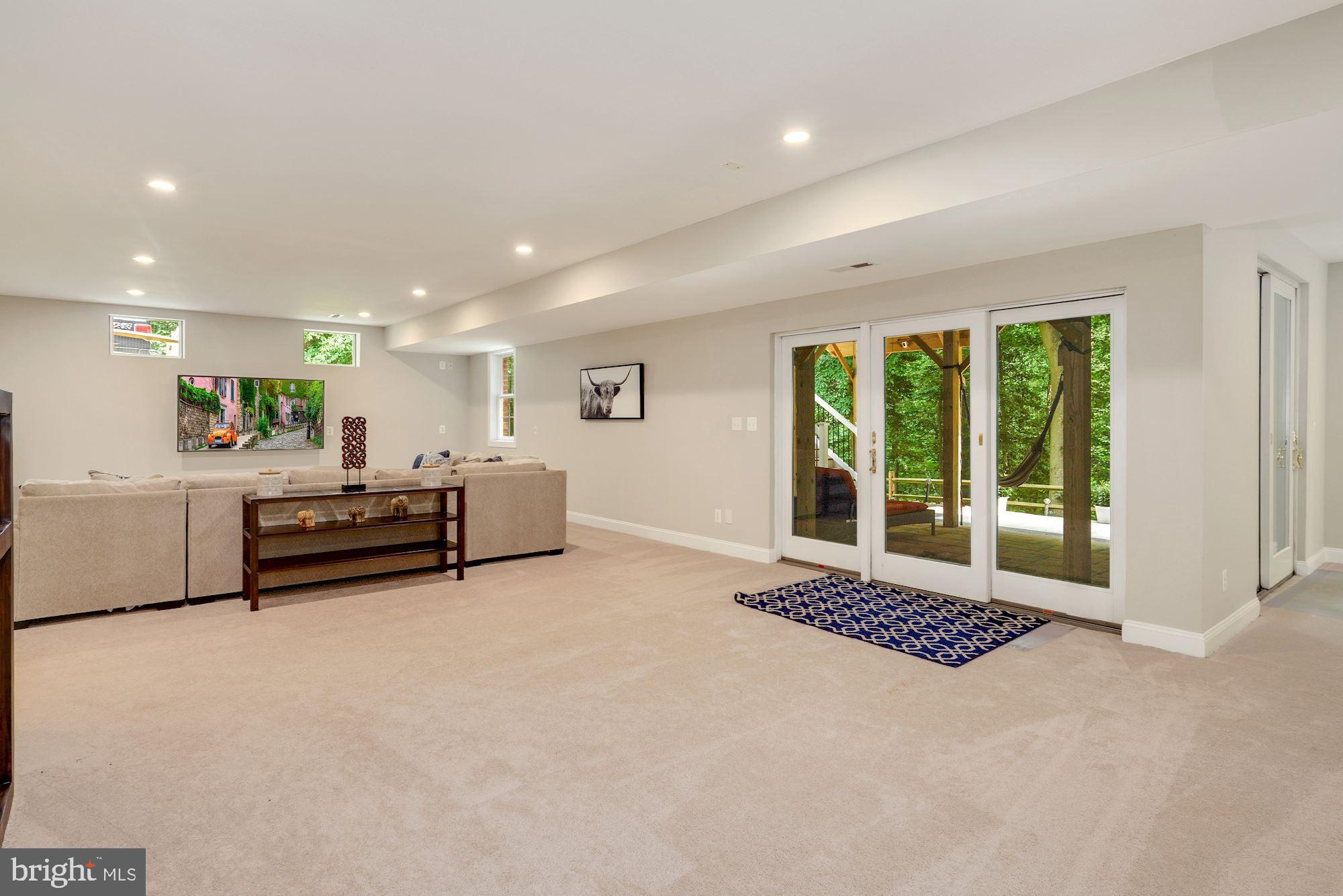 KNOLLWOOD - Residential