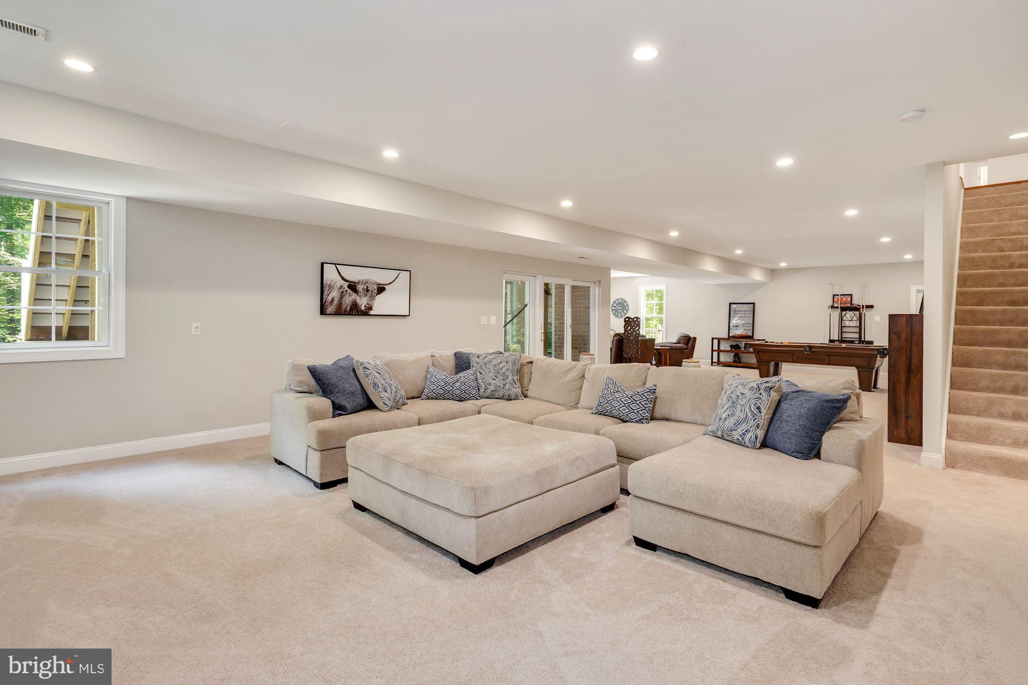 KNOLLWOOD - Residential