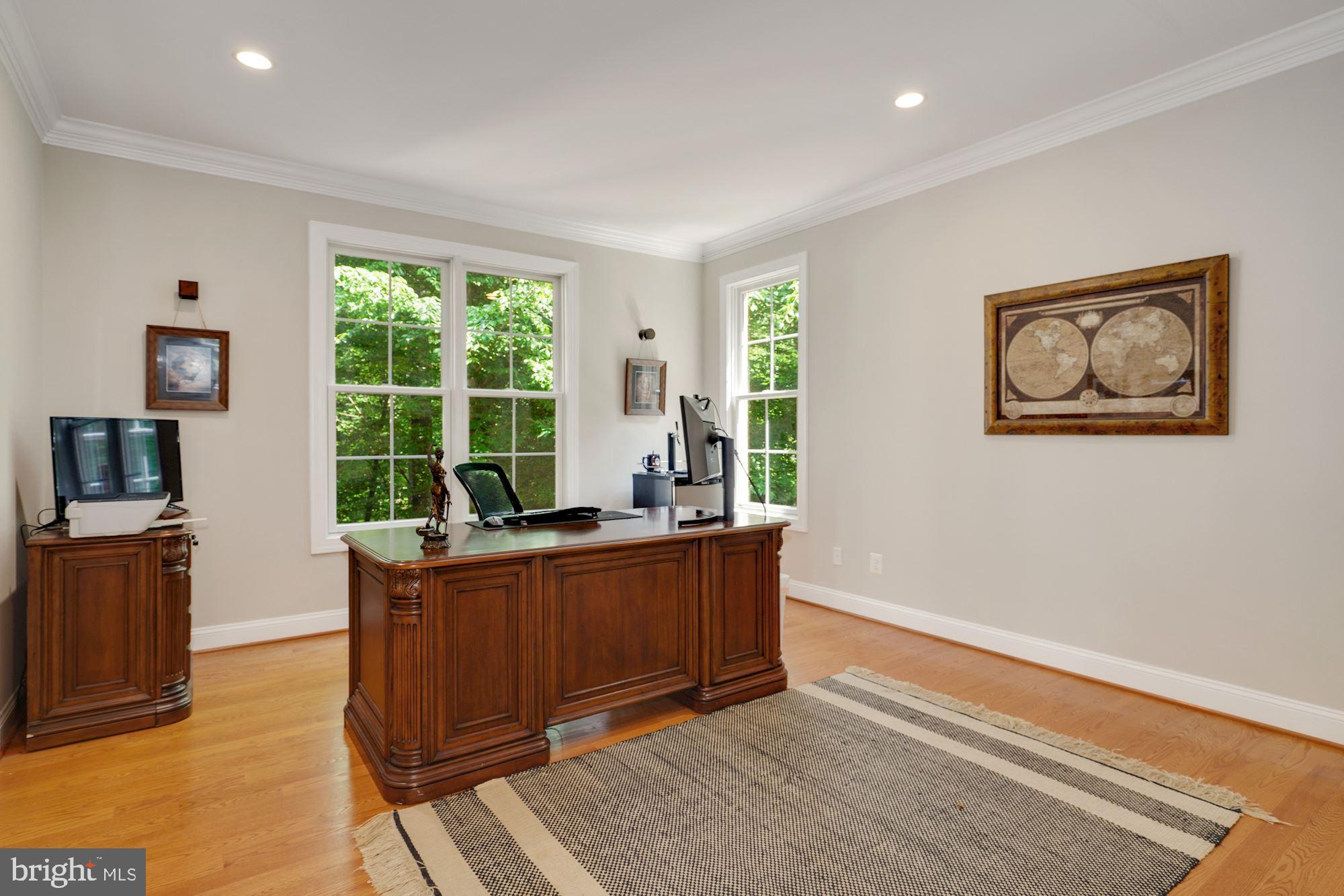 KNOLLWOOD - Residential