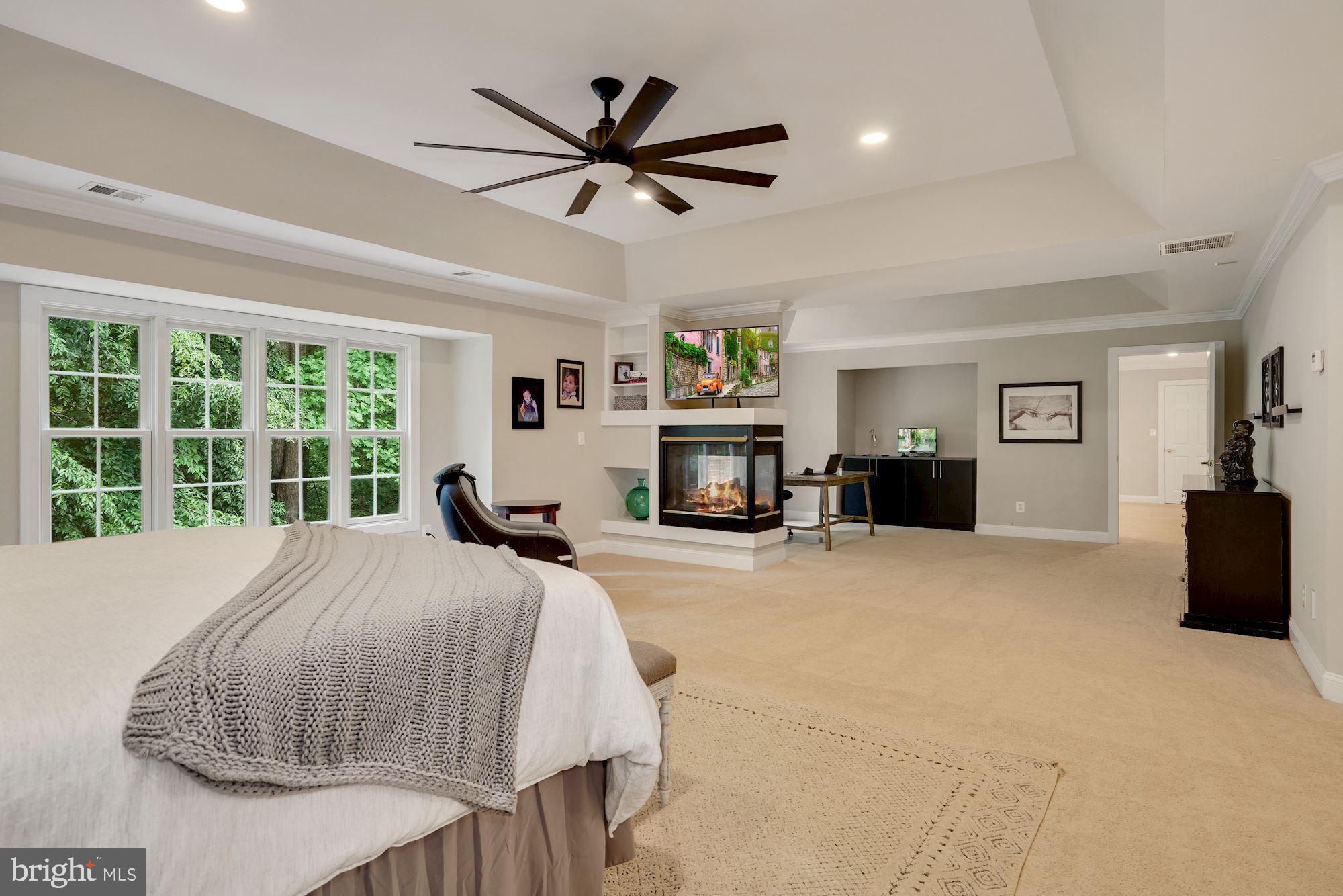 KNOLLWOOD - Residential