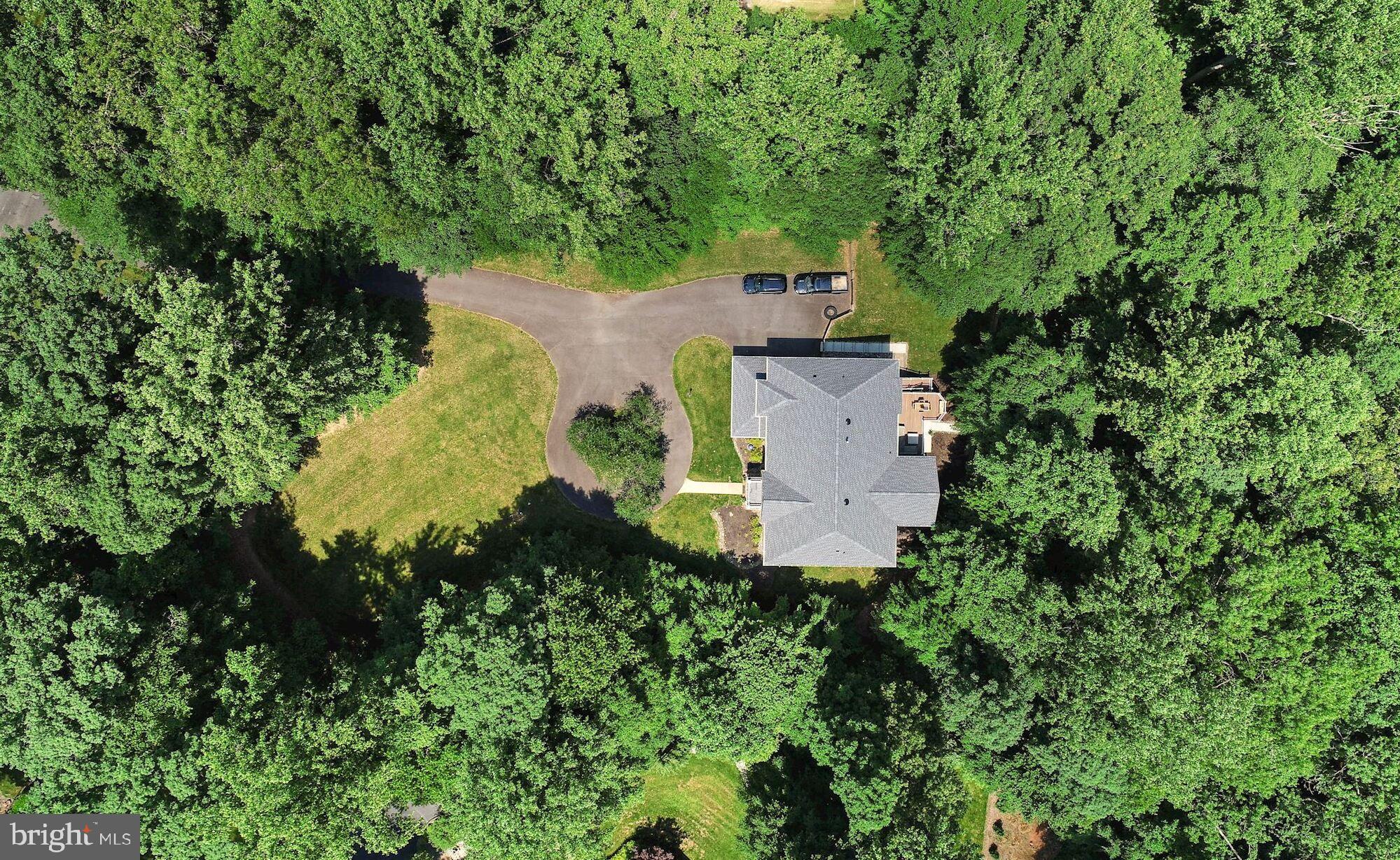 KNOLLWOOD - Residential