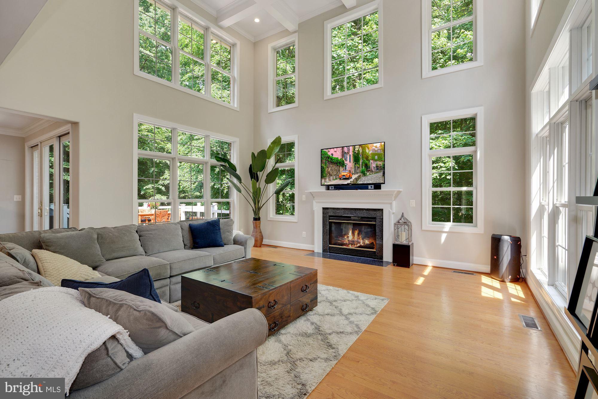 KNOLLWOOD - Residential