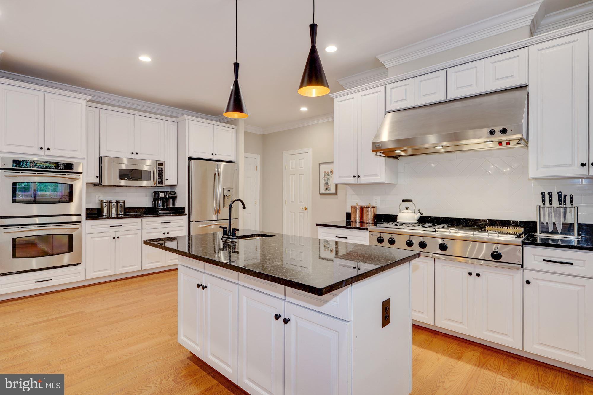 KNOLLWOOD - Residential