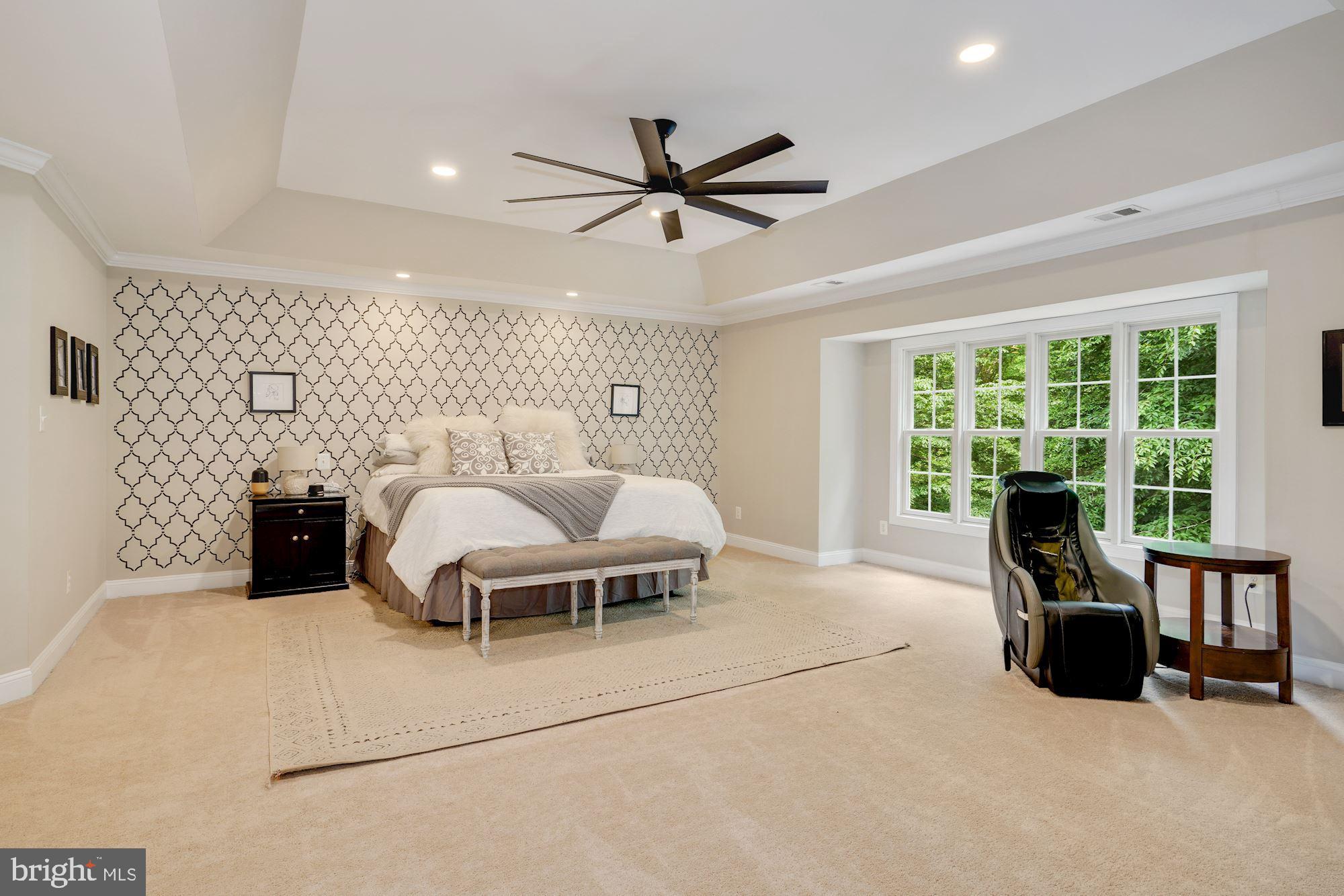 KNOLLWOOD - Residential