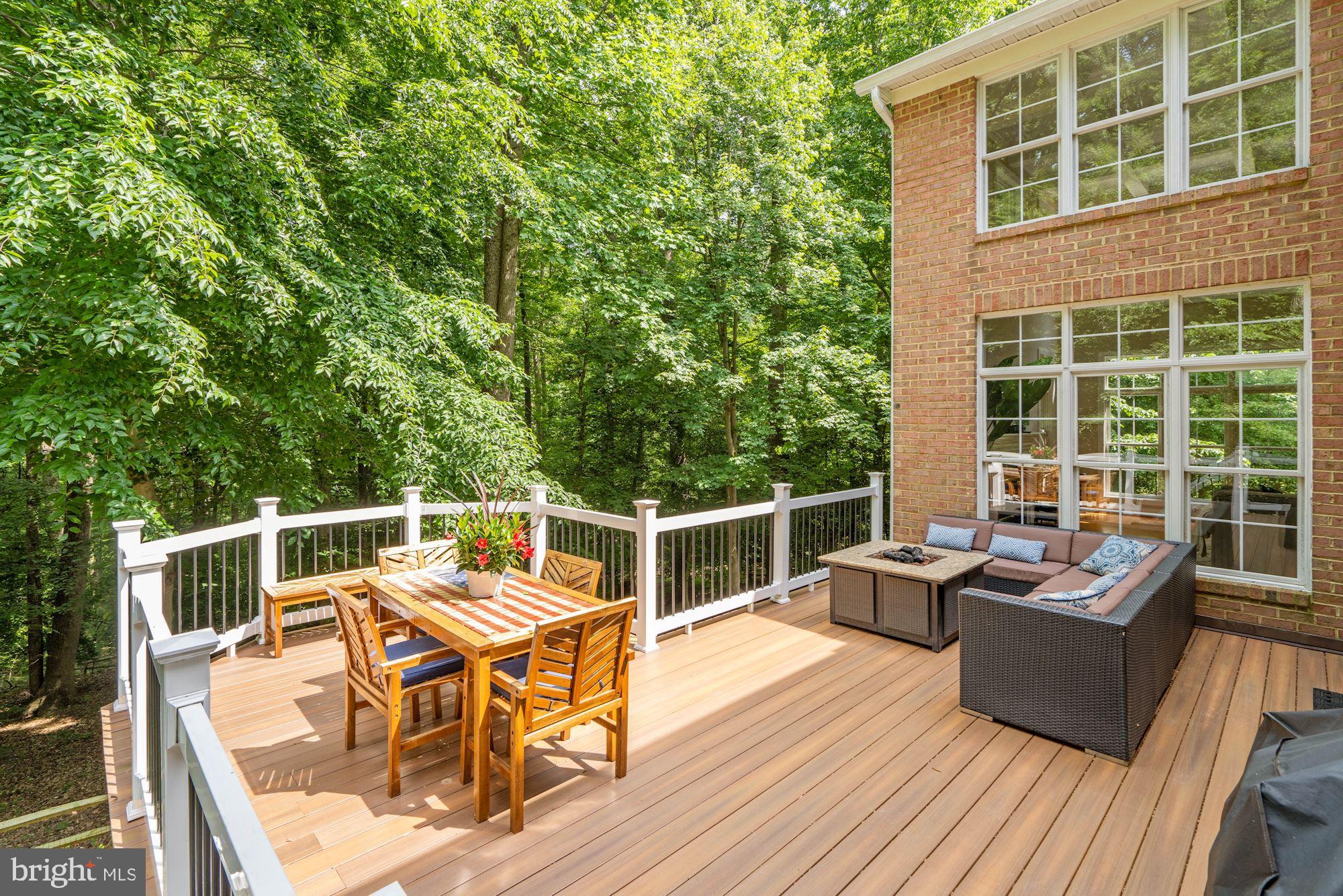 KNOLLWOOD - Residential