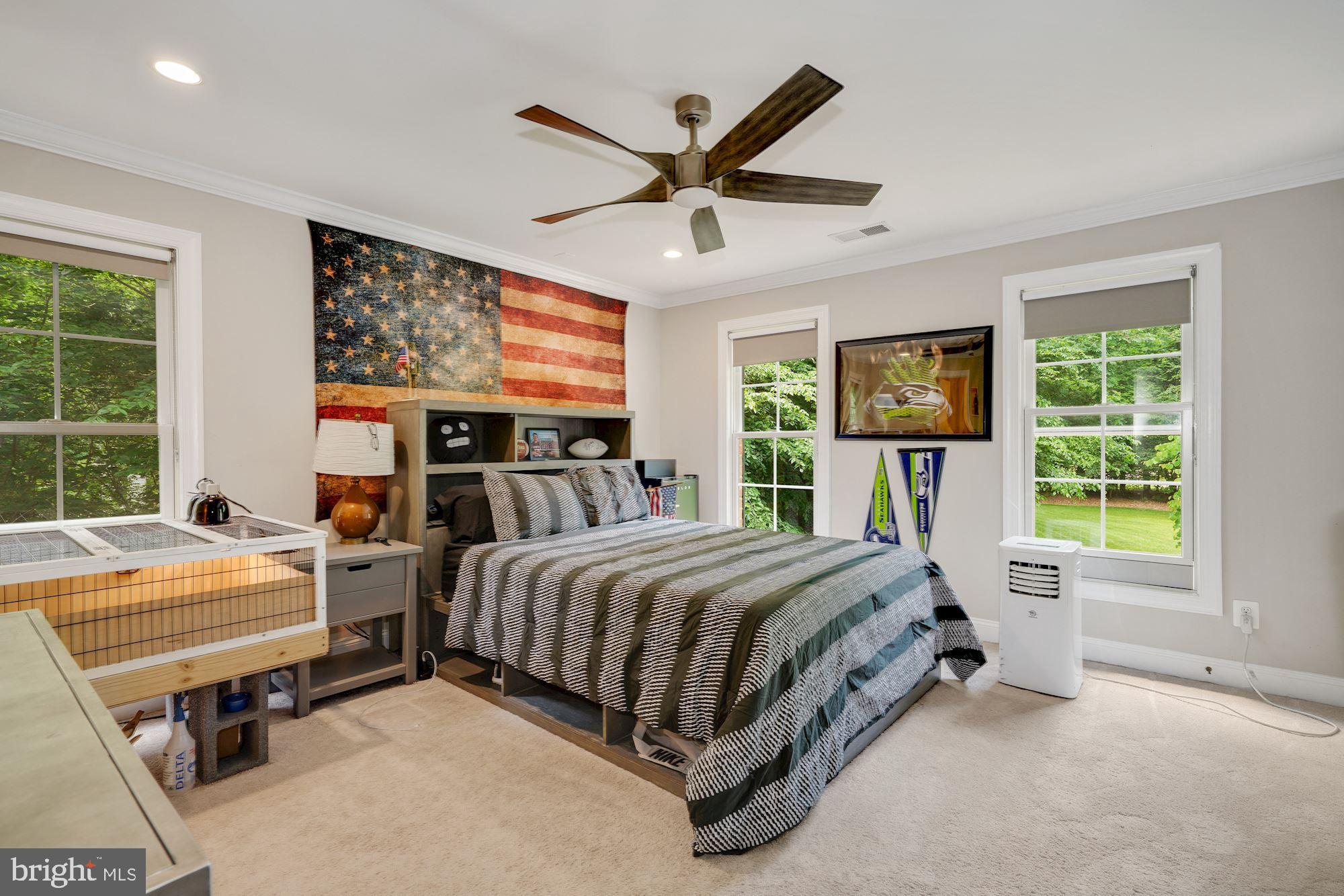 KNOLLWOOD - Residential