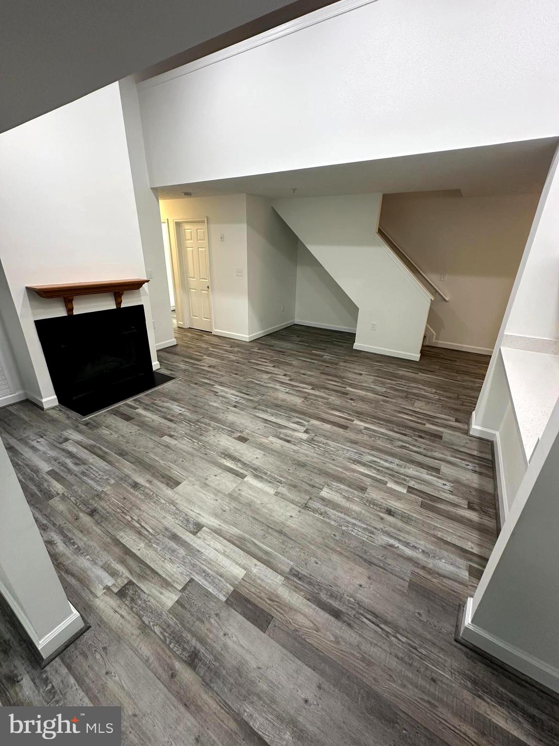 BRINKLEY OVERLOOK - Residential Lease