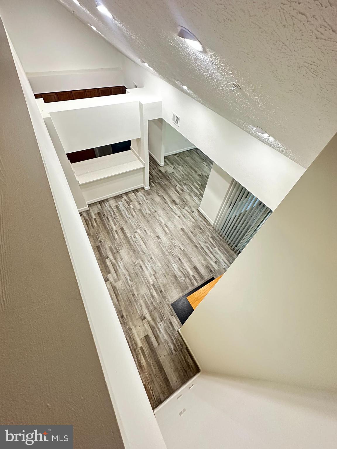 BRINKLEY OVERLOOK - Residential Lease